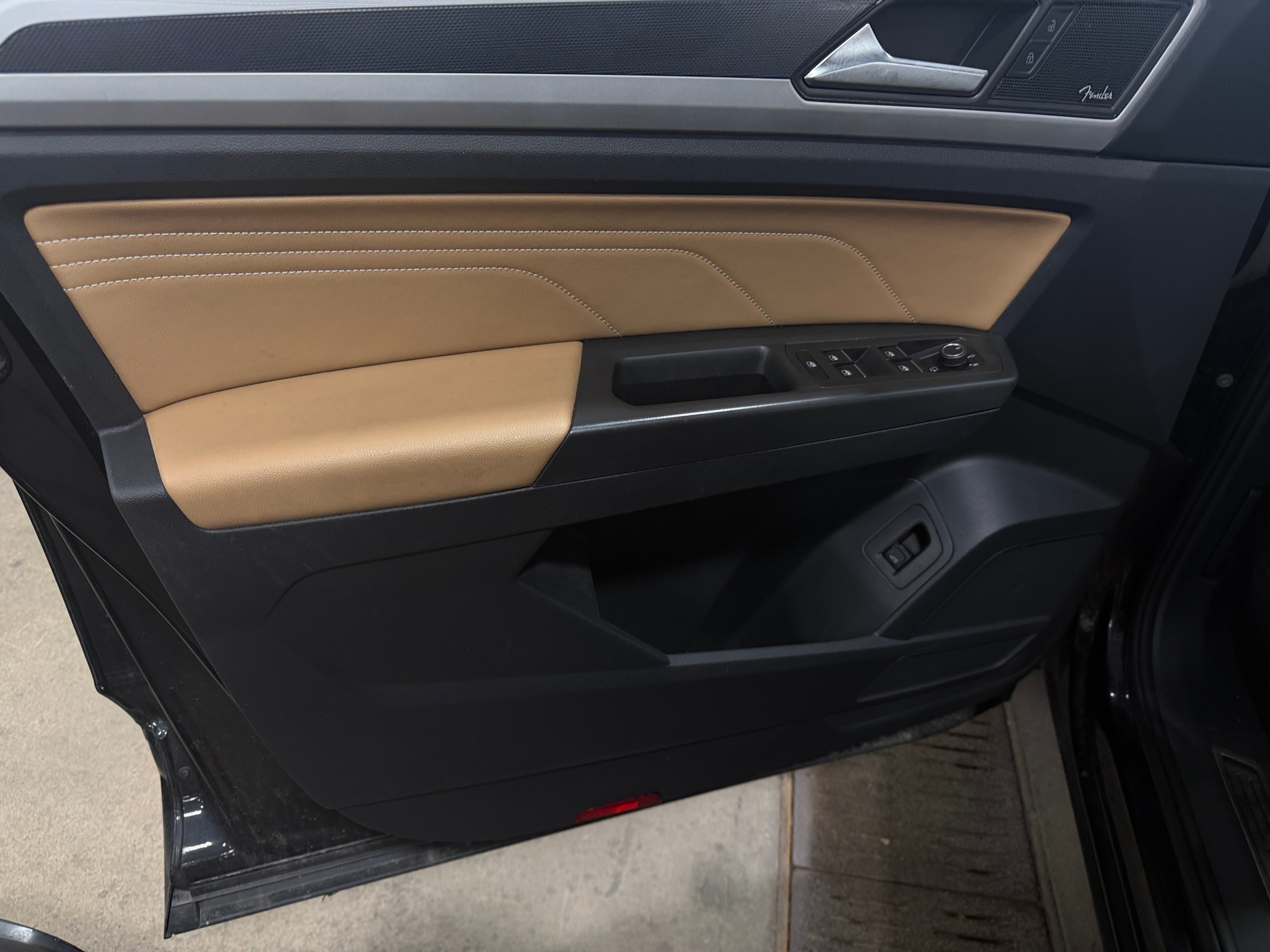 2022 Volkswagen Atlas Cross Sport SEL Premium R-Line