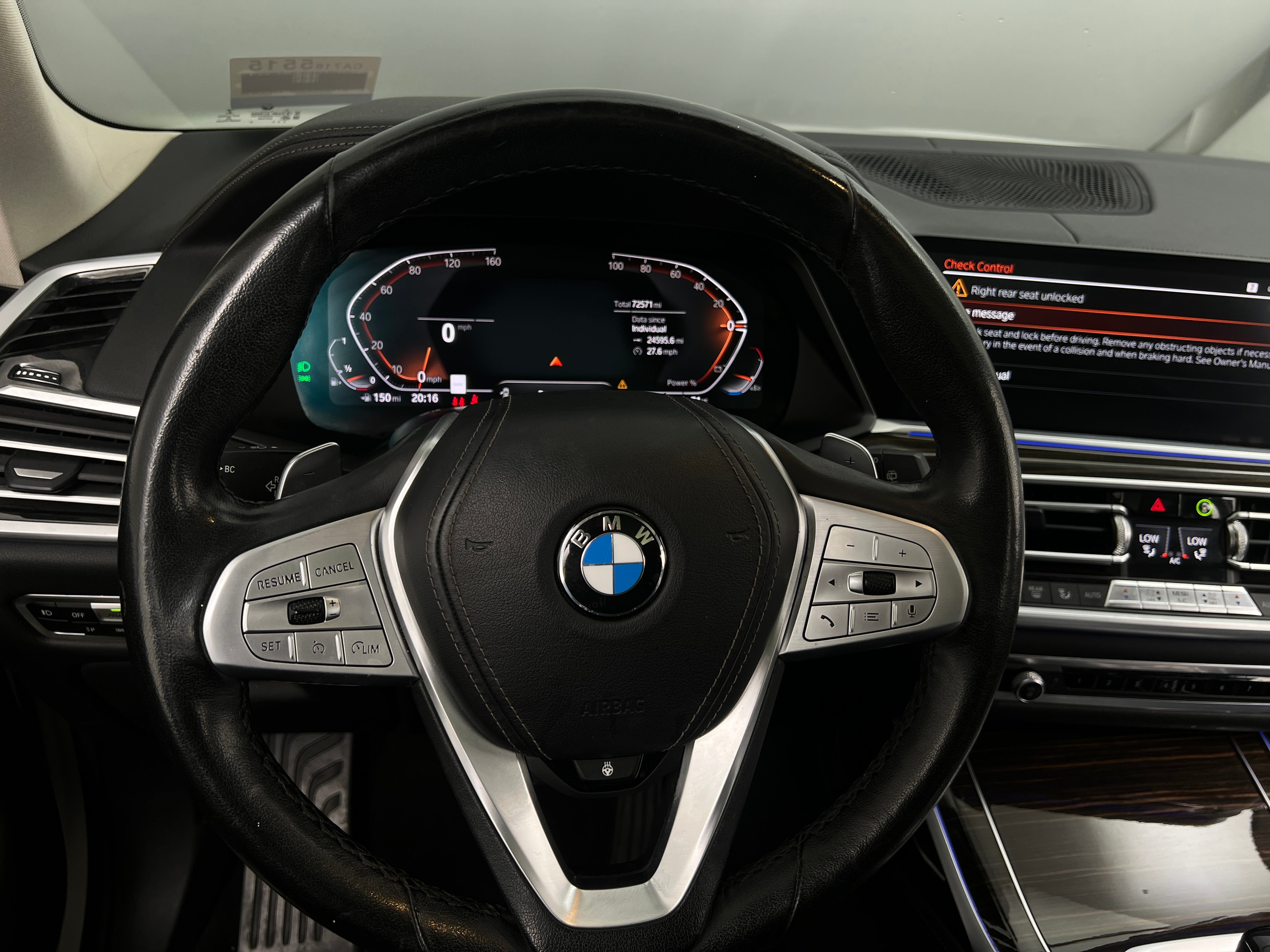 2021 BMW X7