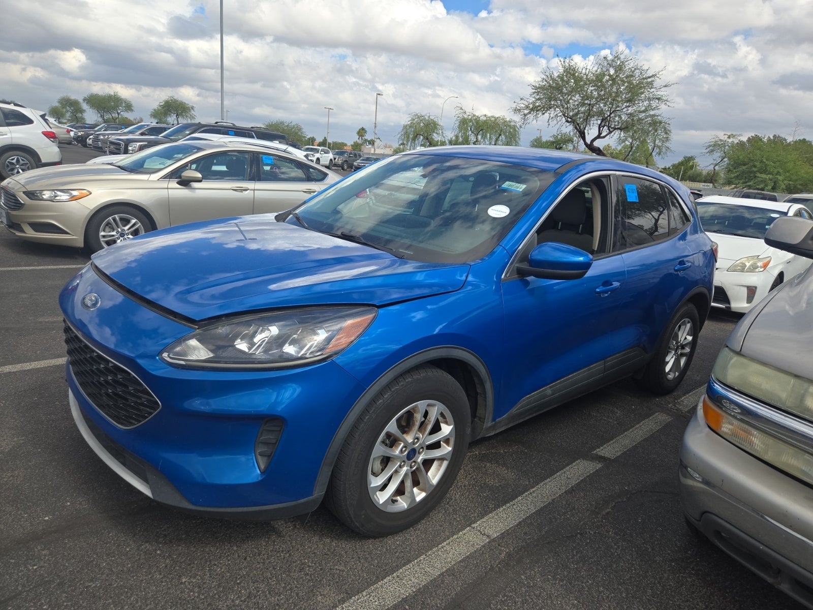 2020 Ford Escape SE