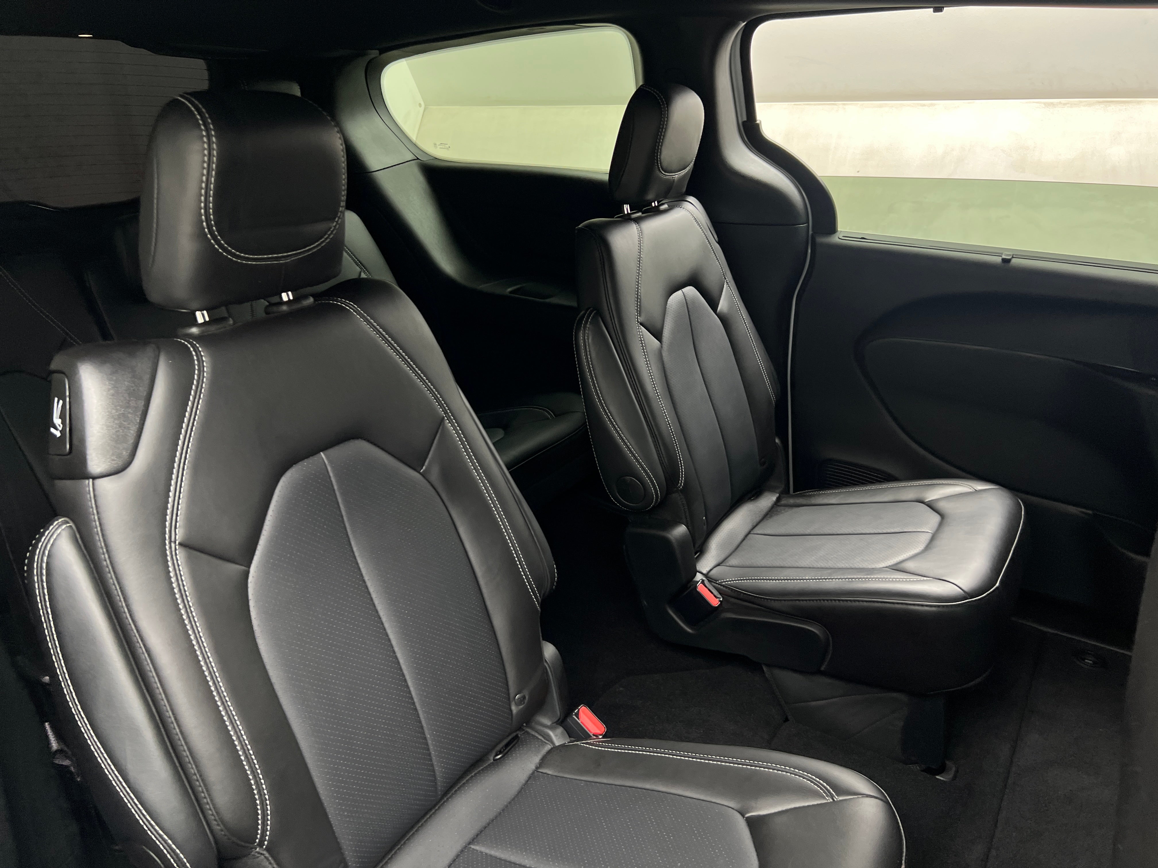 2025 Chrysler Voyager