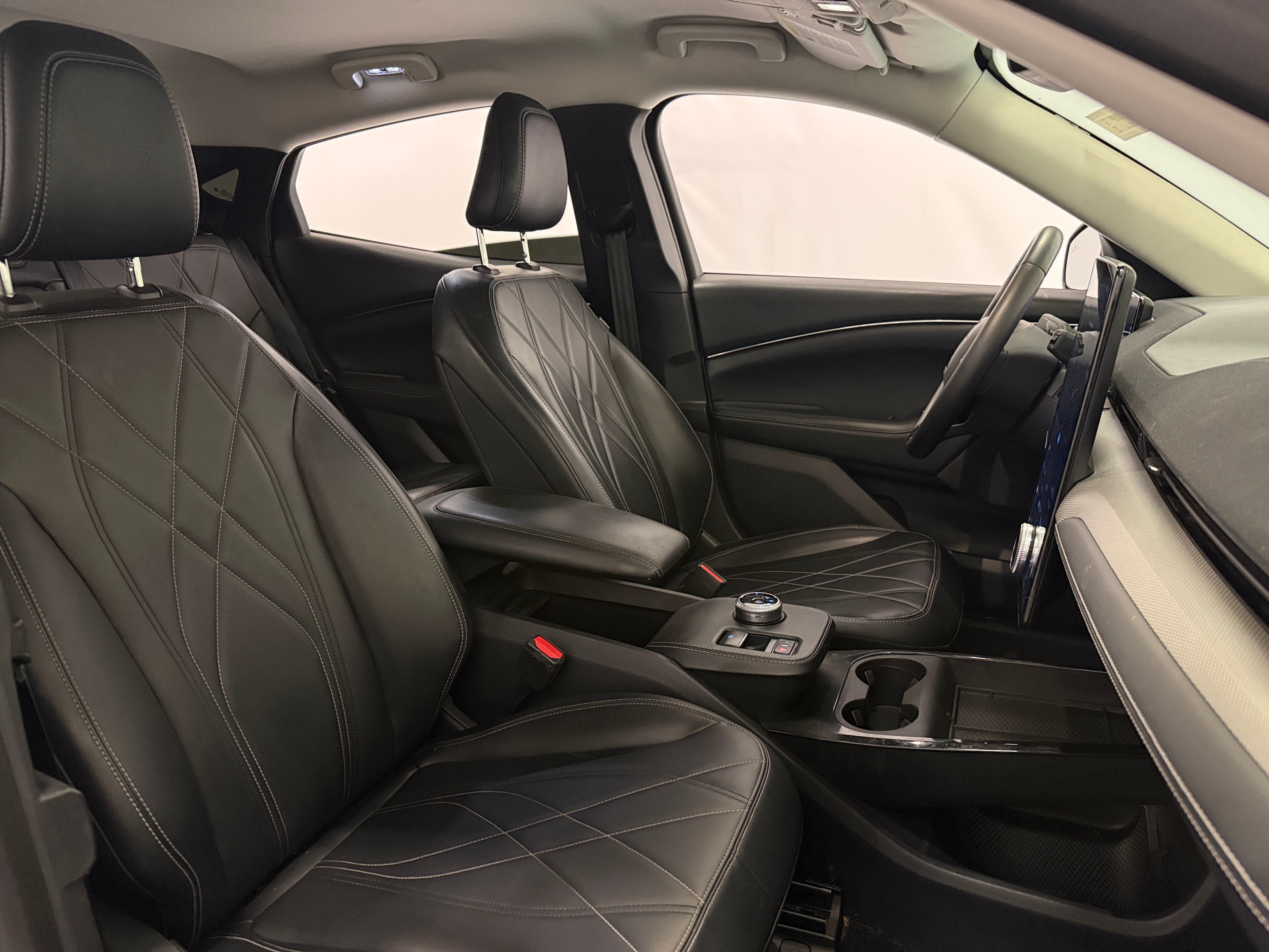 Used 2022 Ford Mustang Mach-E Select AWD with VIN 3FMTK1SS0NMA12273 for sale in Auburn, WA