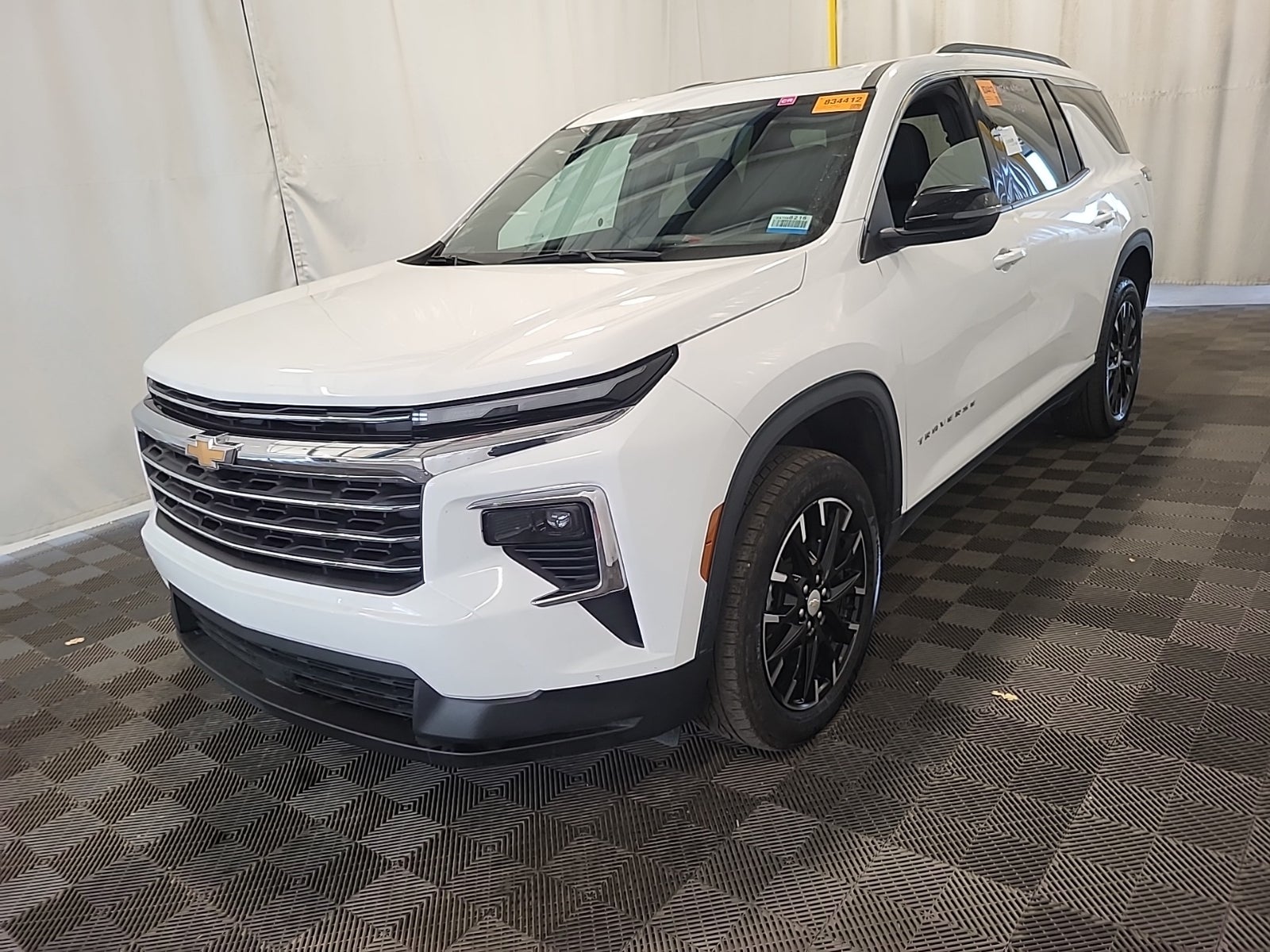 2025 Chevrolet Traverse 2lt