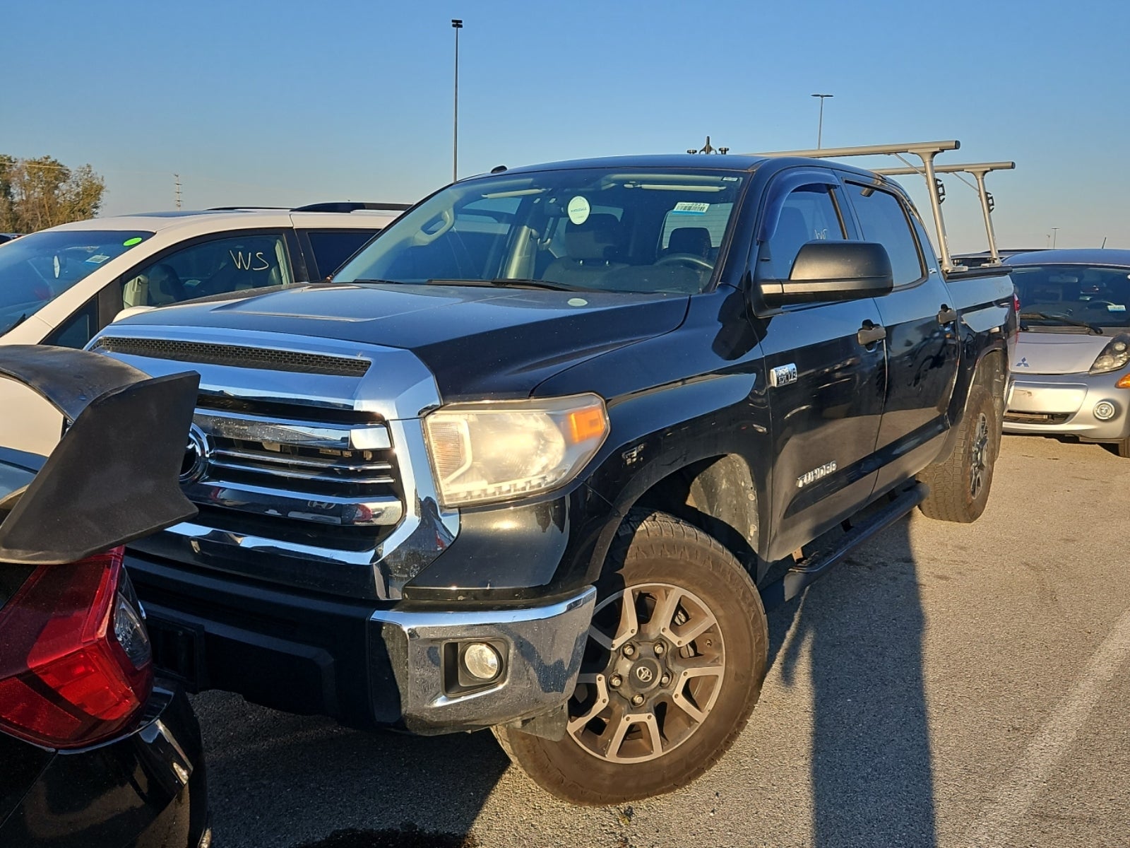 2017 Toyota Tundra SR5 Crewmax 5.5' Bed 5.7l FFV