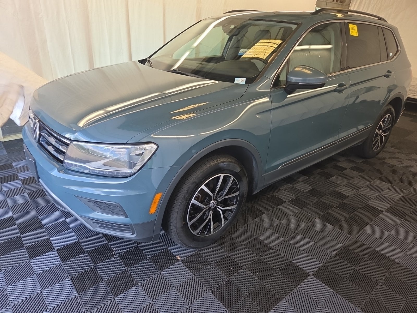 2021 Volkswagen Tiguan SE