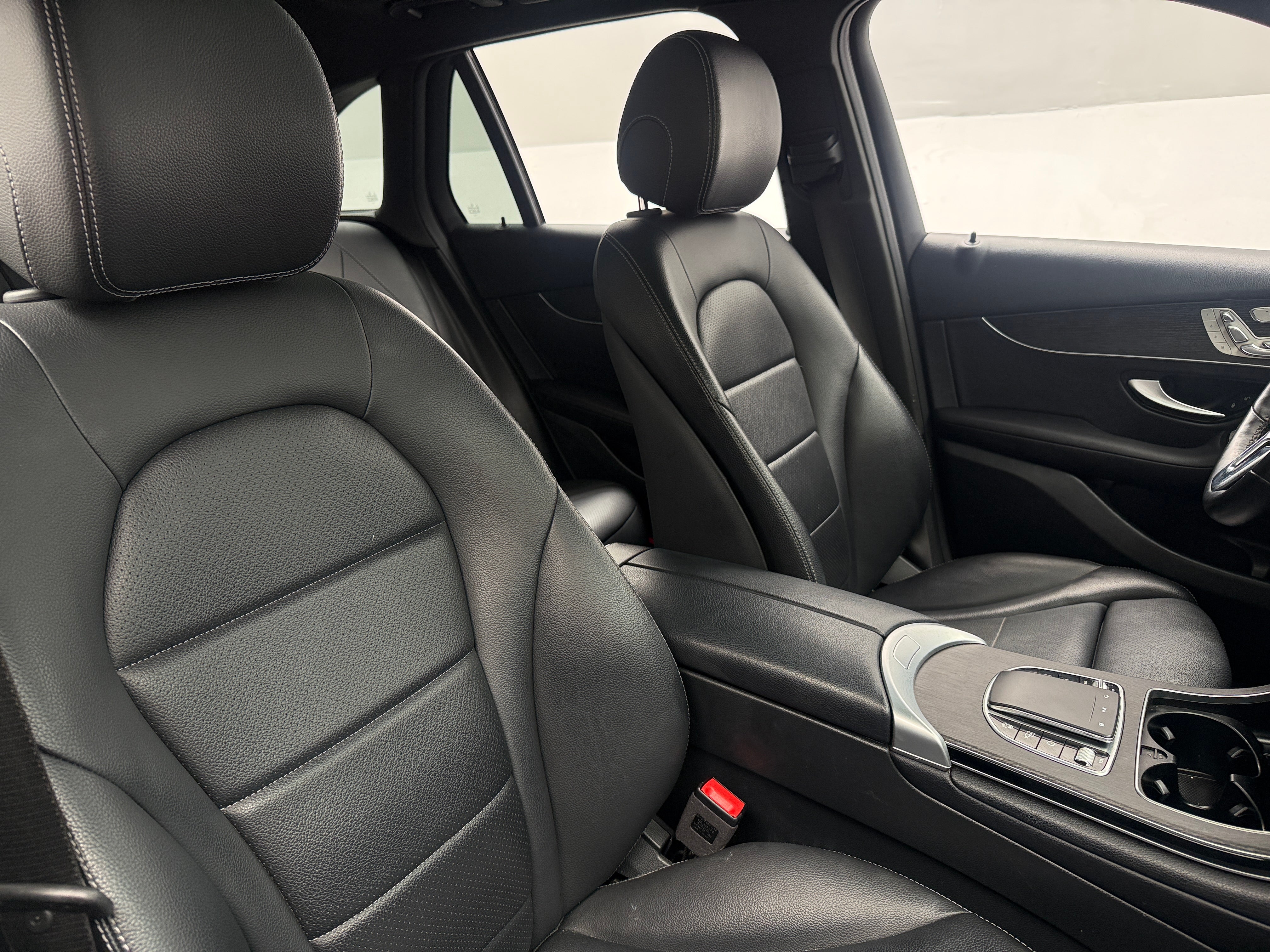 2022 Mercedes-Benz GLC GLC300