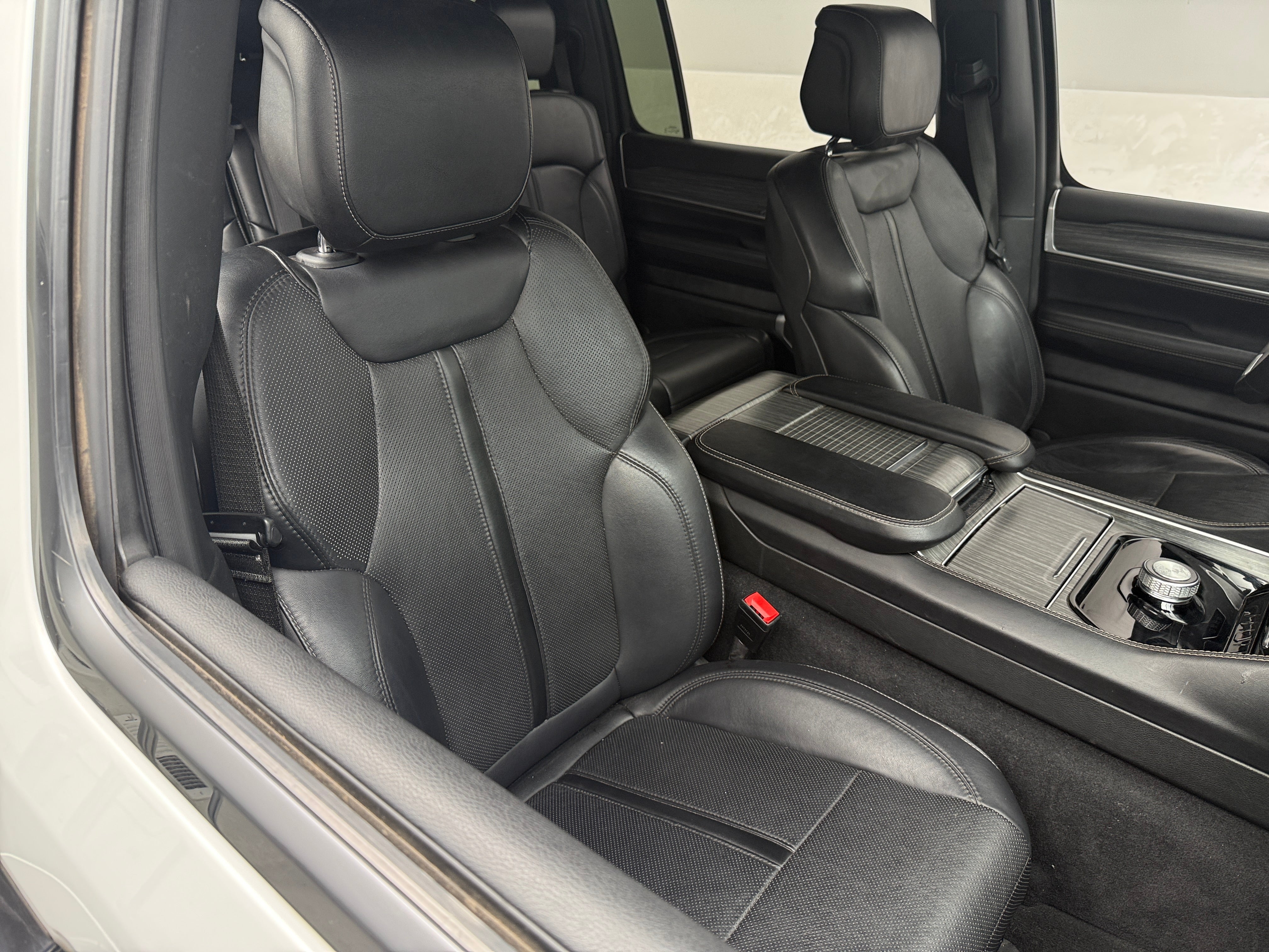2024 Jeep Wagoneer