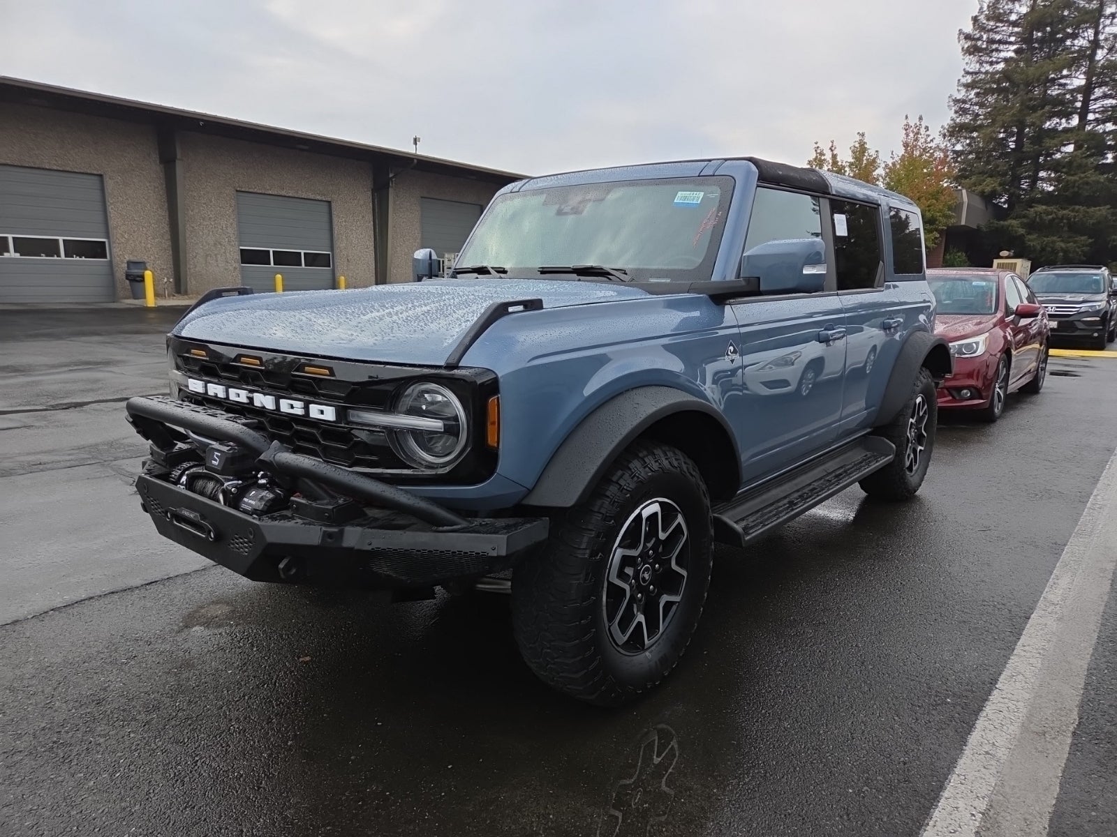 2025 Ford Bronco Outer Banks
