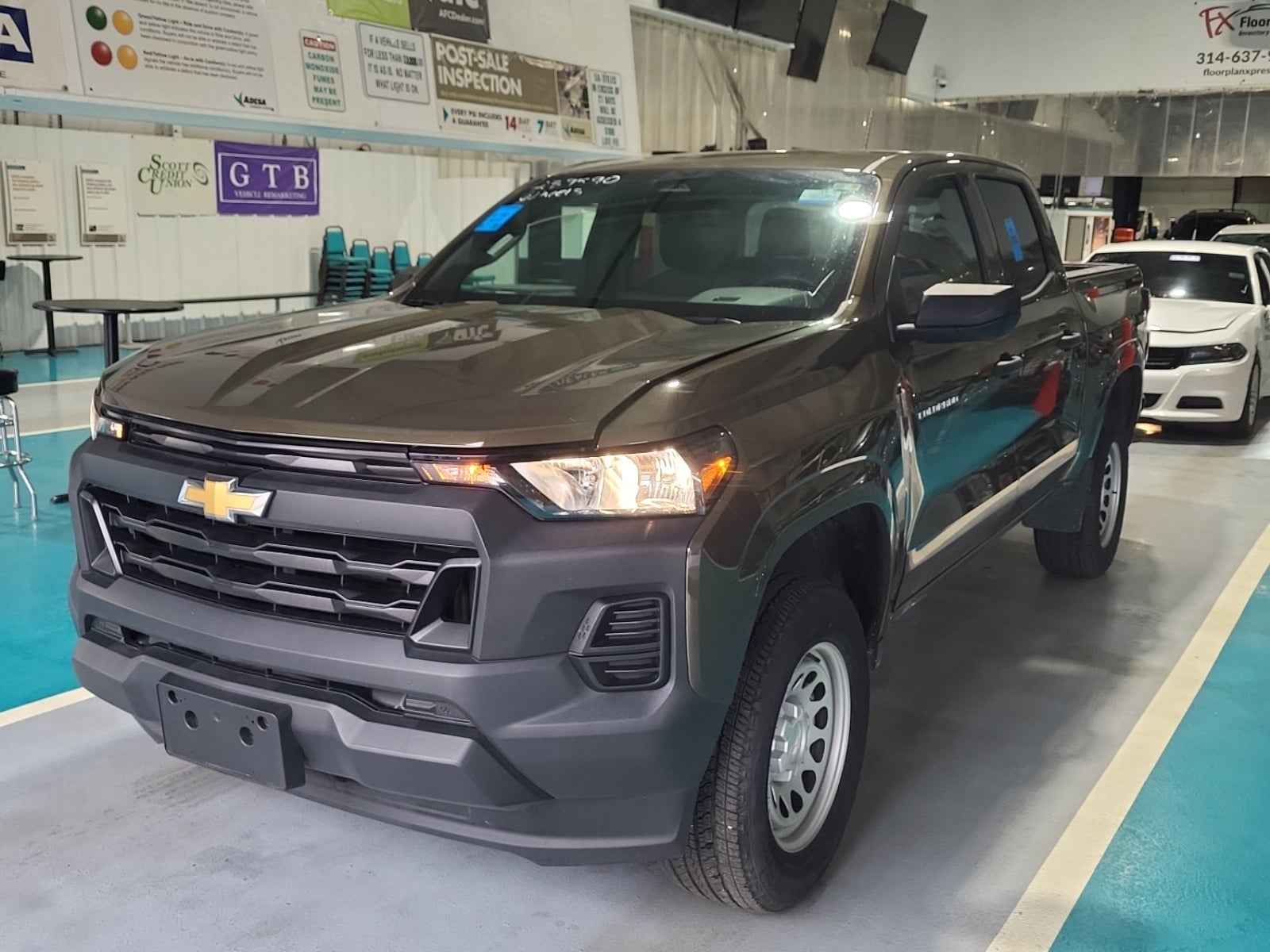 2024 Chevrolet Colorado 2WD Crew Cab WT
