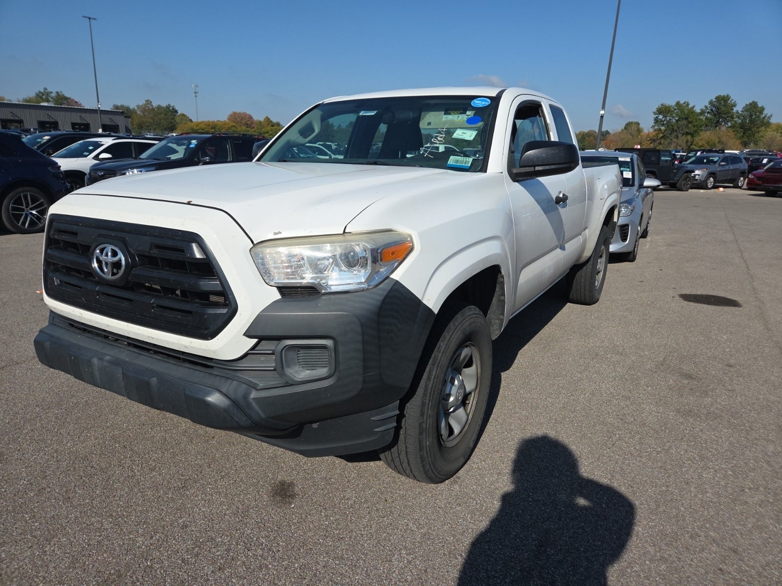 2017 Toyota Tacoma SR Access Cab 6' Bed I4 4x2 At