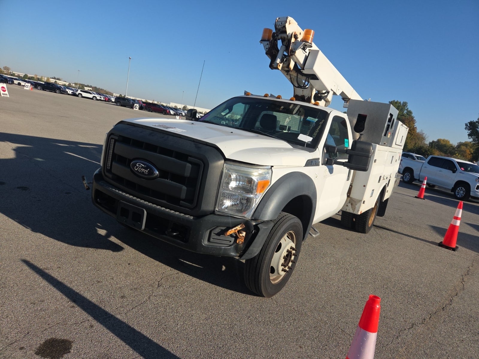 2012 Ford F-450 Chassis 2WD Reg Cab 141" WB 60" Ca XL