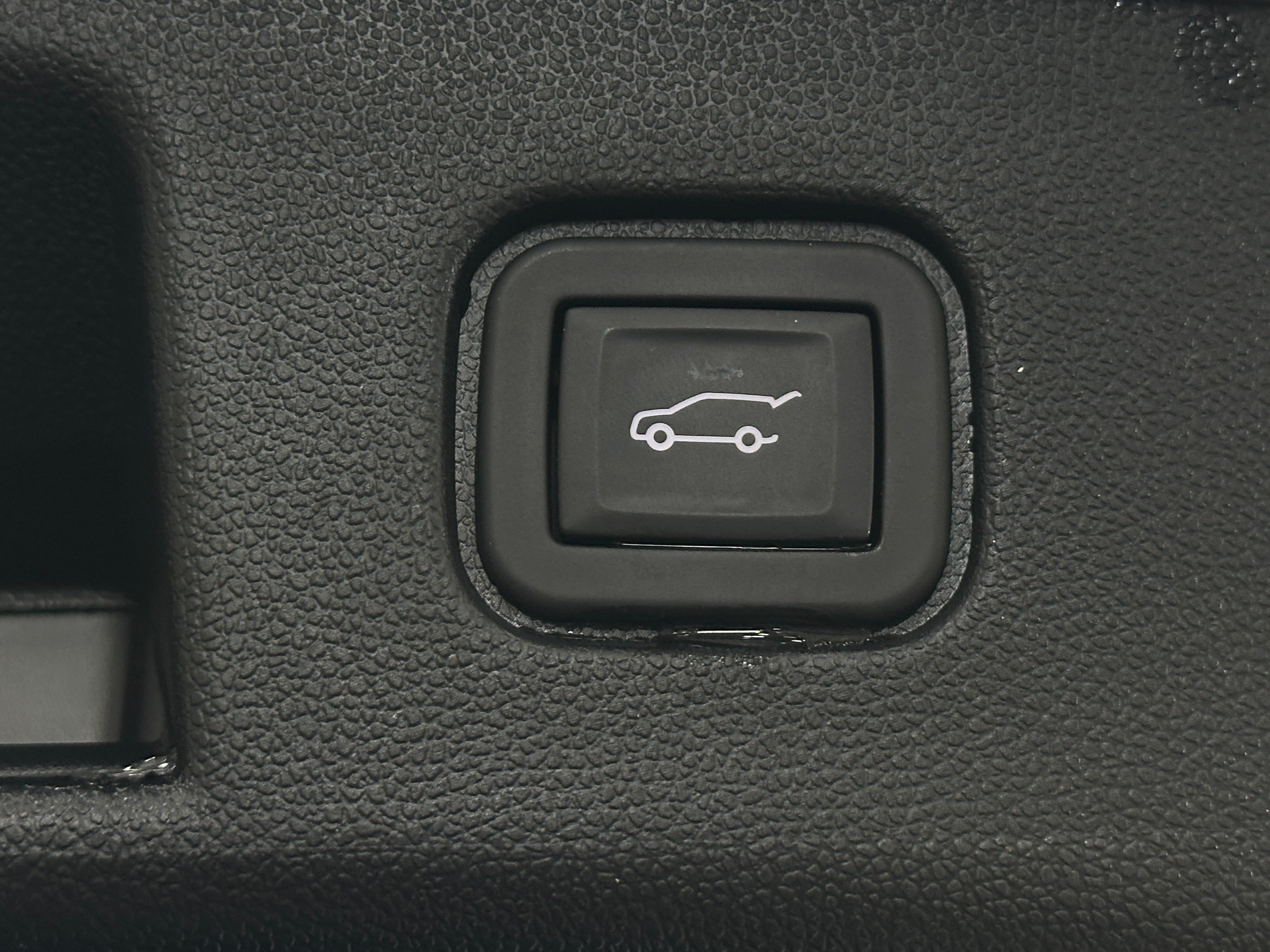 Used 2024 Chevrolet Blazer EV RS with VIN 3GNKDCRJ8RS254711 for sale in Auburn, WA