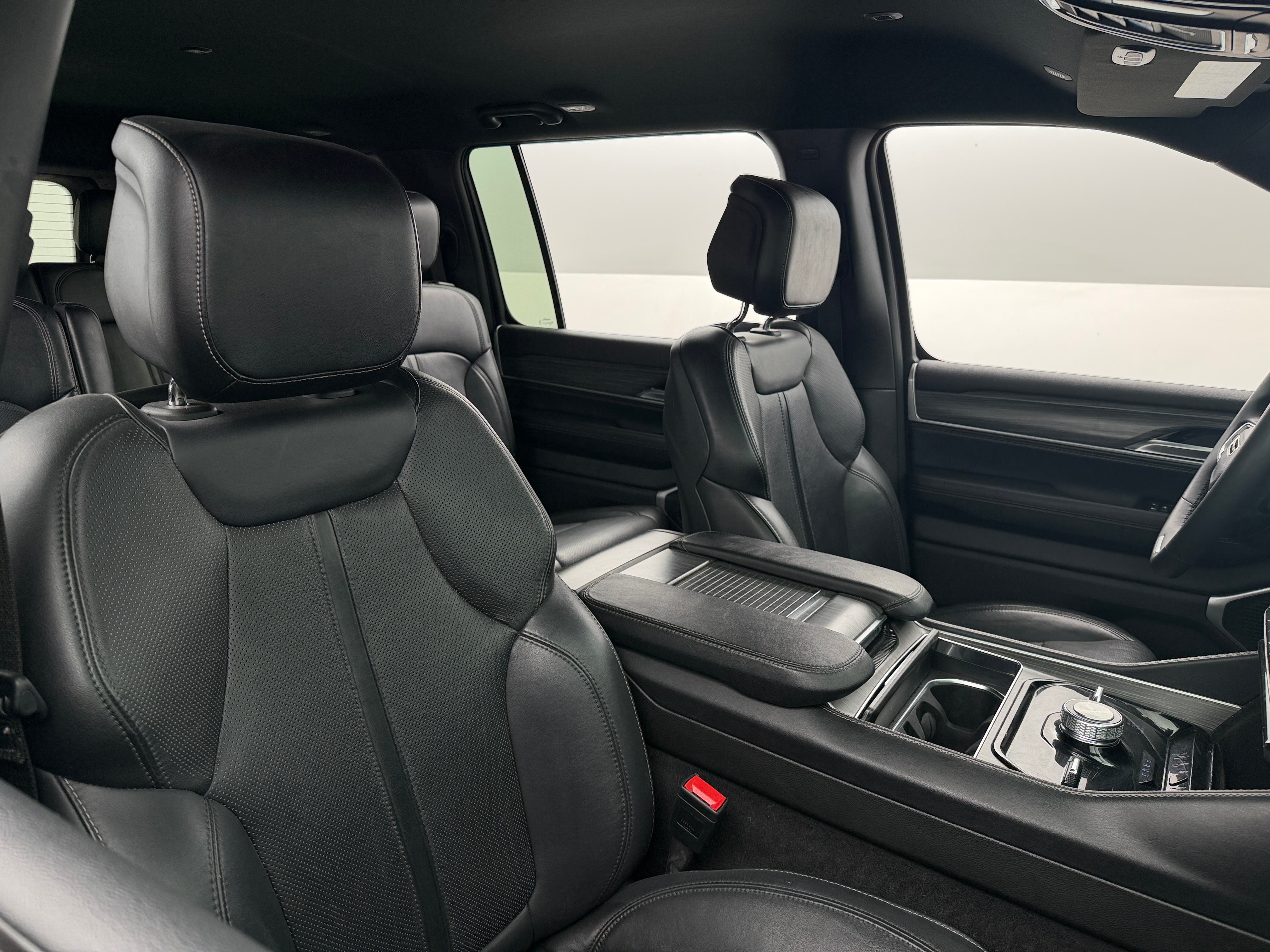 2024 Jeep Wagoneer