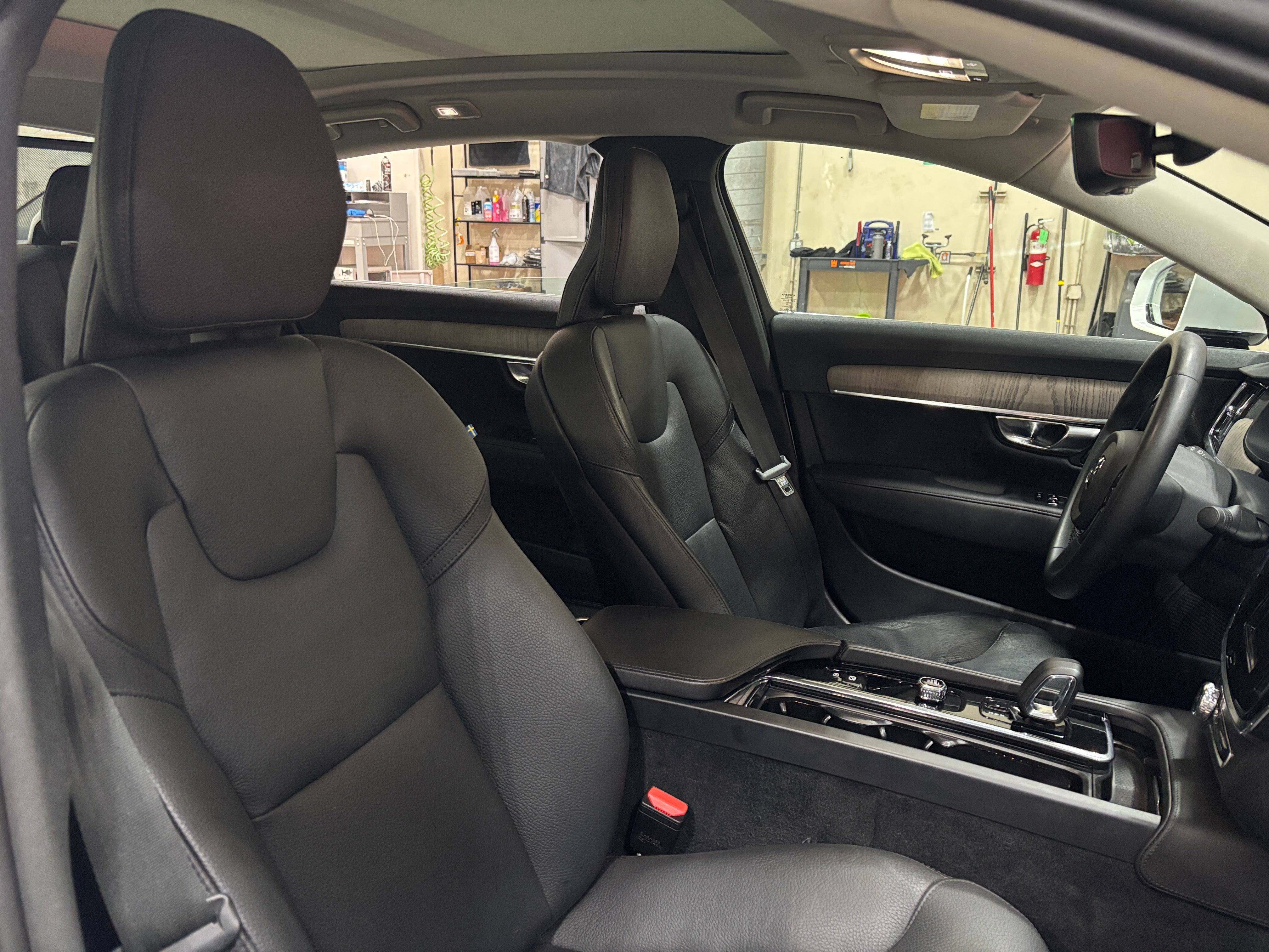 2023 Volvo S90
