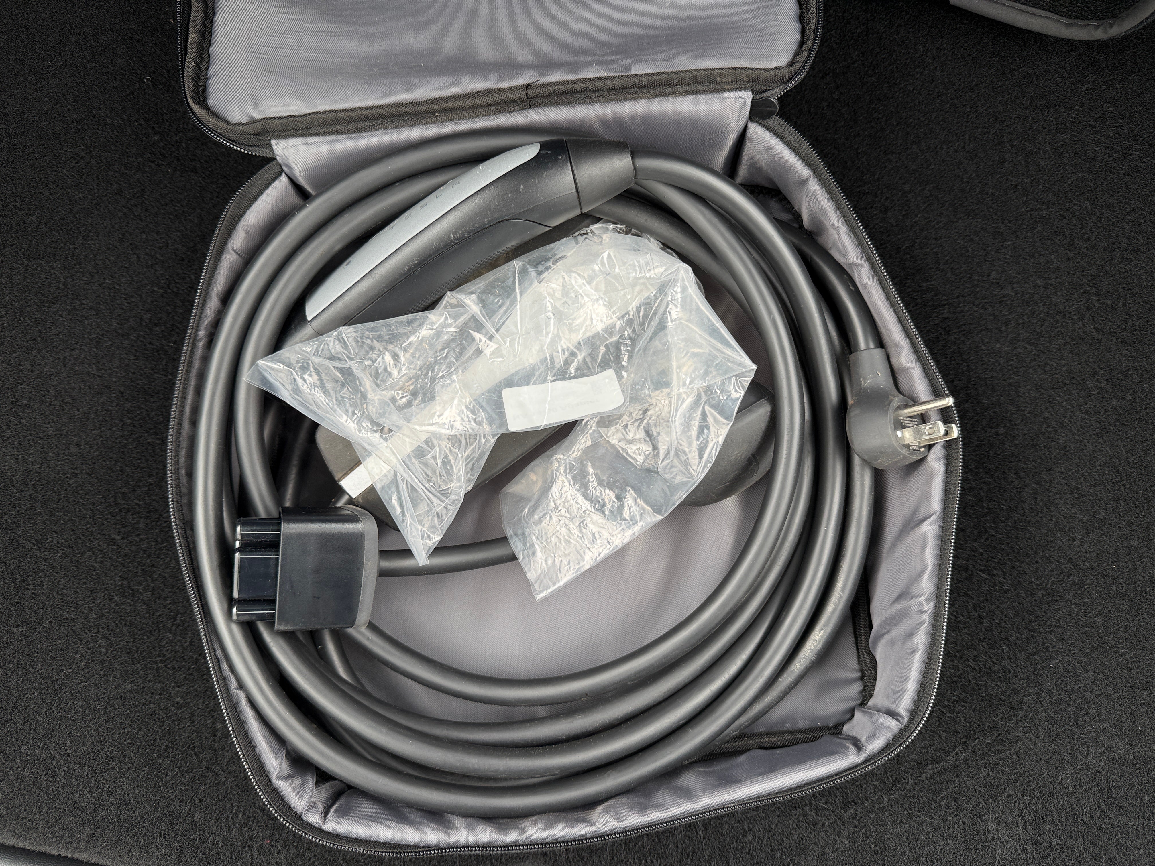 Used 2024 Tesla Model Y Long Range with VIN 7SAYGDEEXRA257238 for sale in Auburn, WA