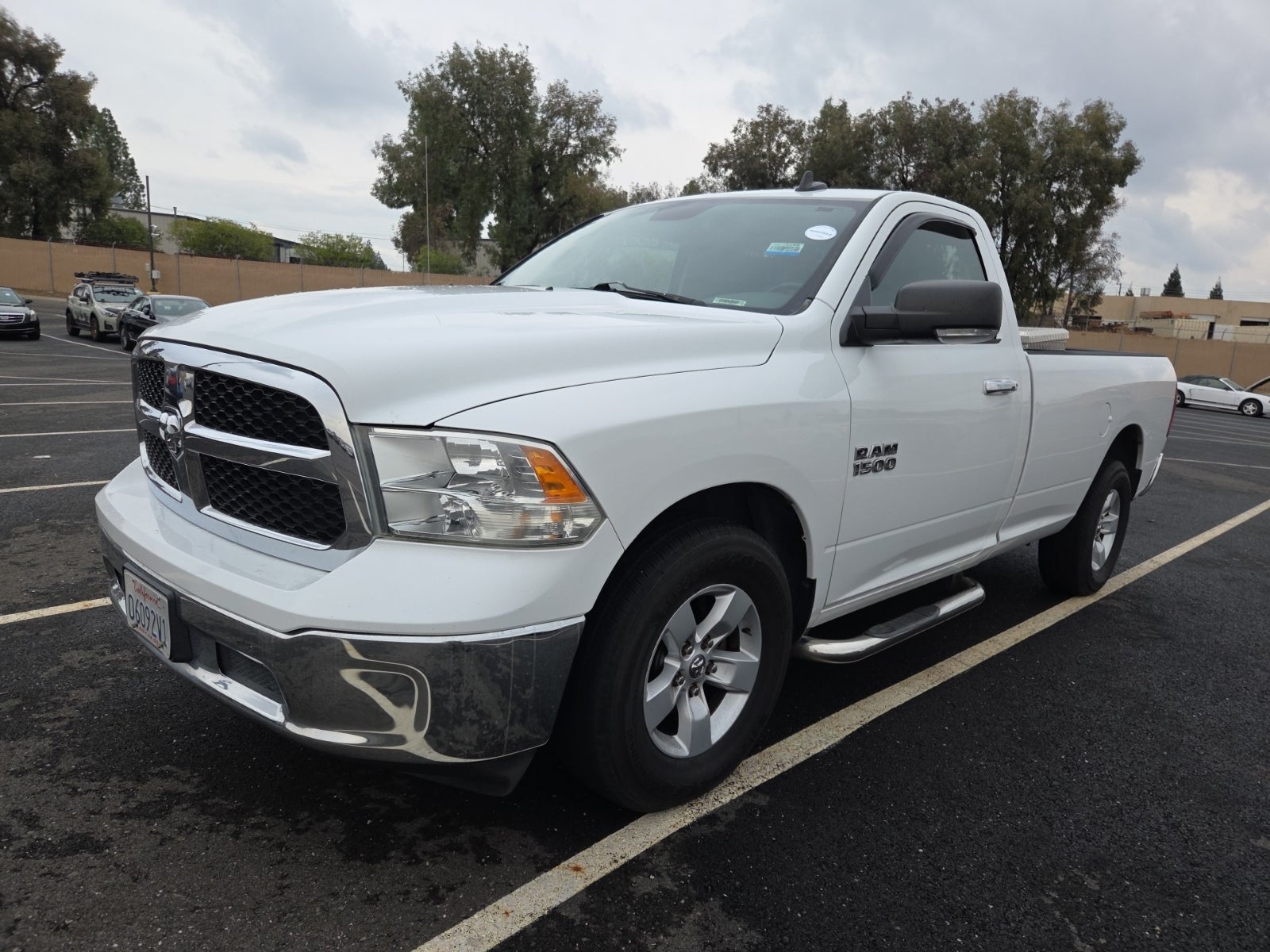 2013 Ram 1500 2WD Reg Cab 140.5" SLT
