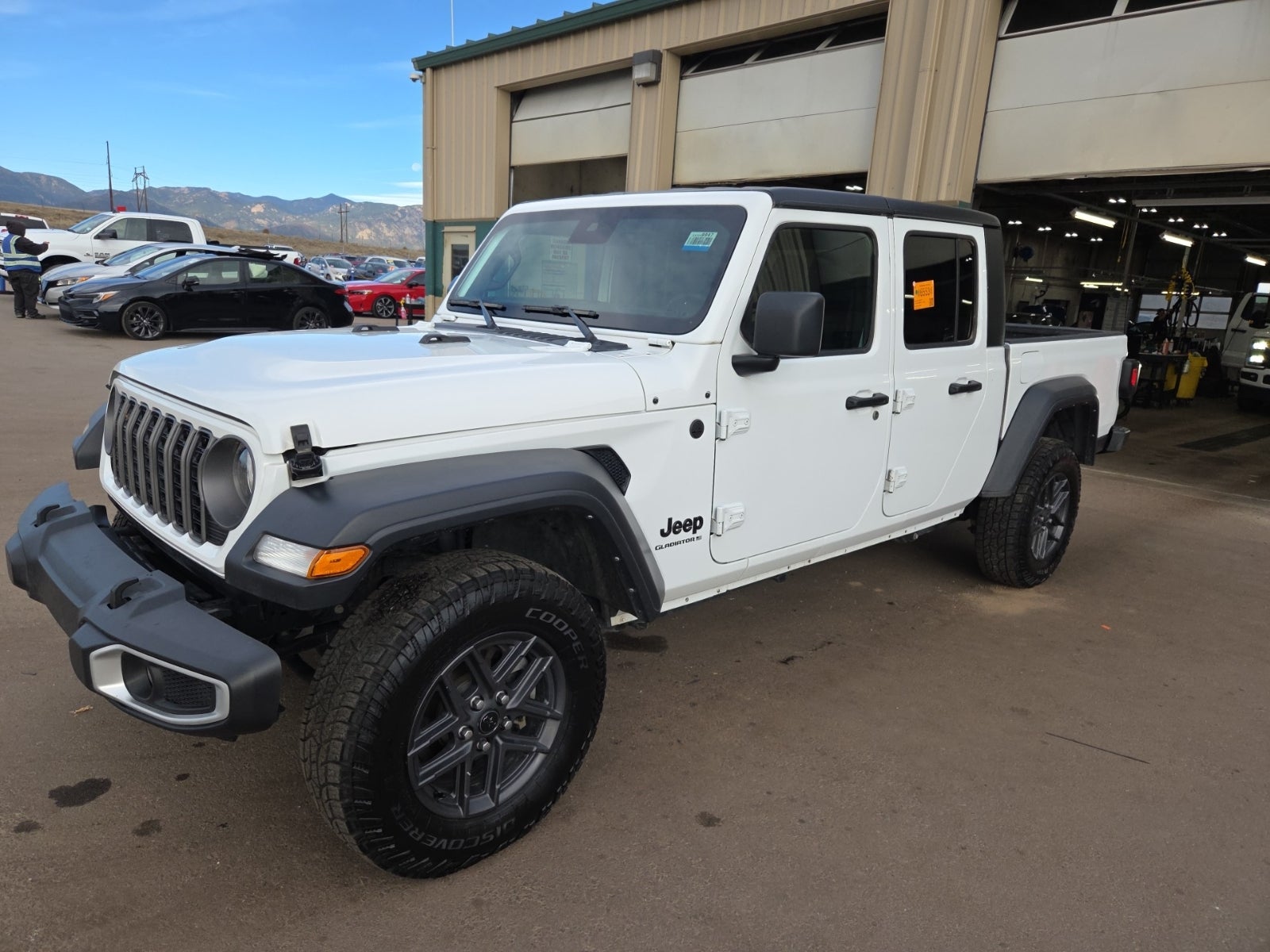 2025 Jeep Gladiator Sport S 4x4