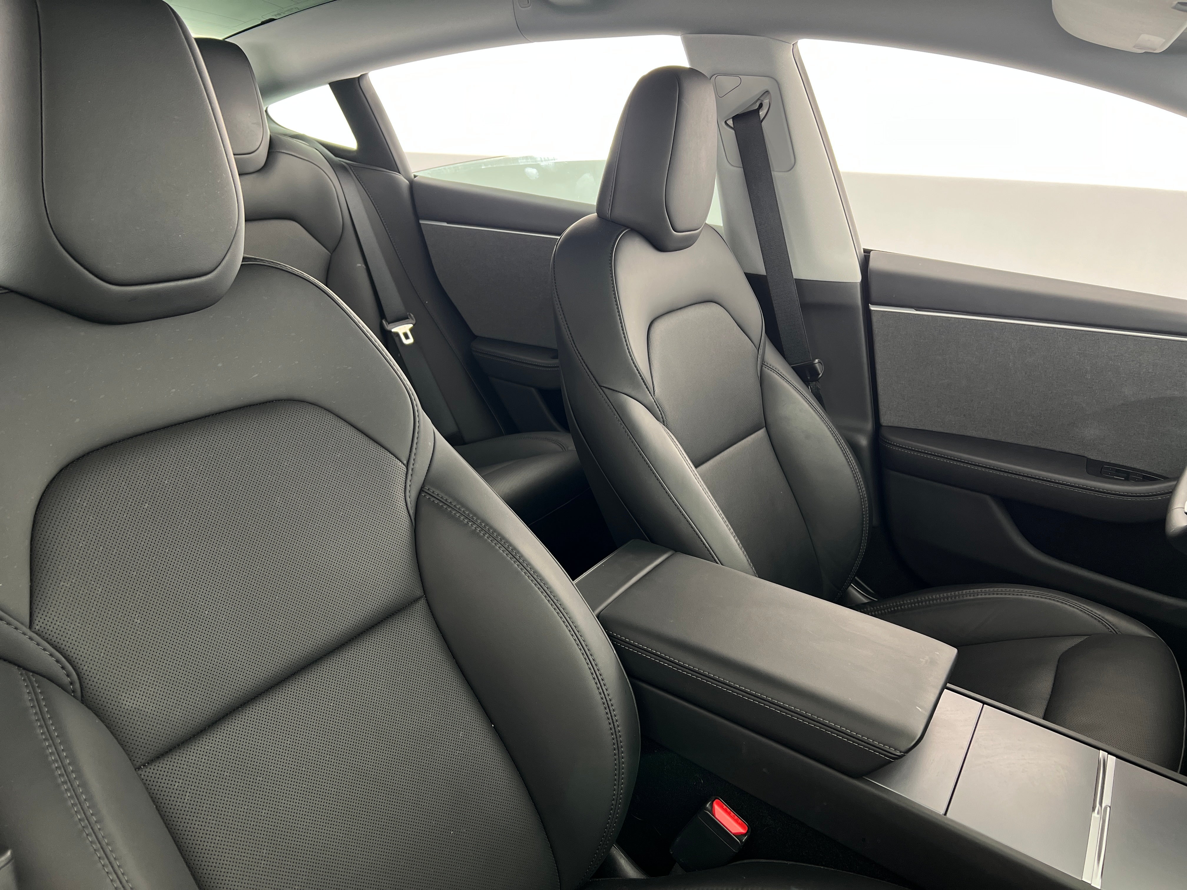 Used 2025 Tesla Model 3 Long Range with VIN 5YJ3E1EA6SF924999 for sale in Auburn, WA