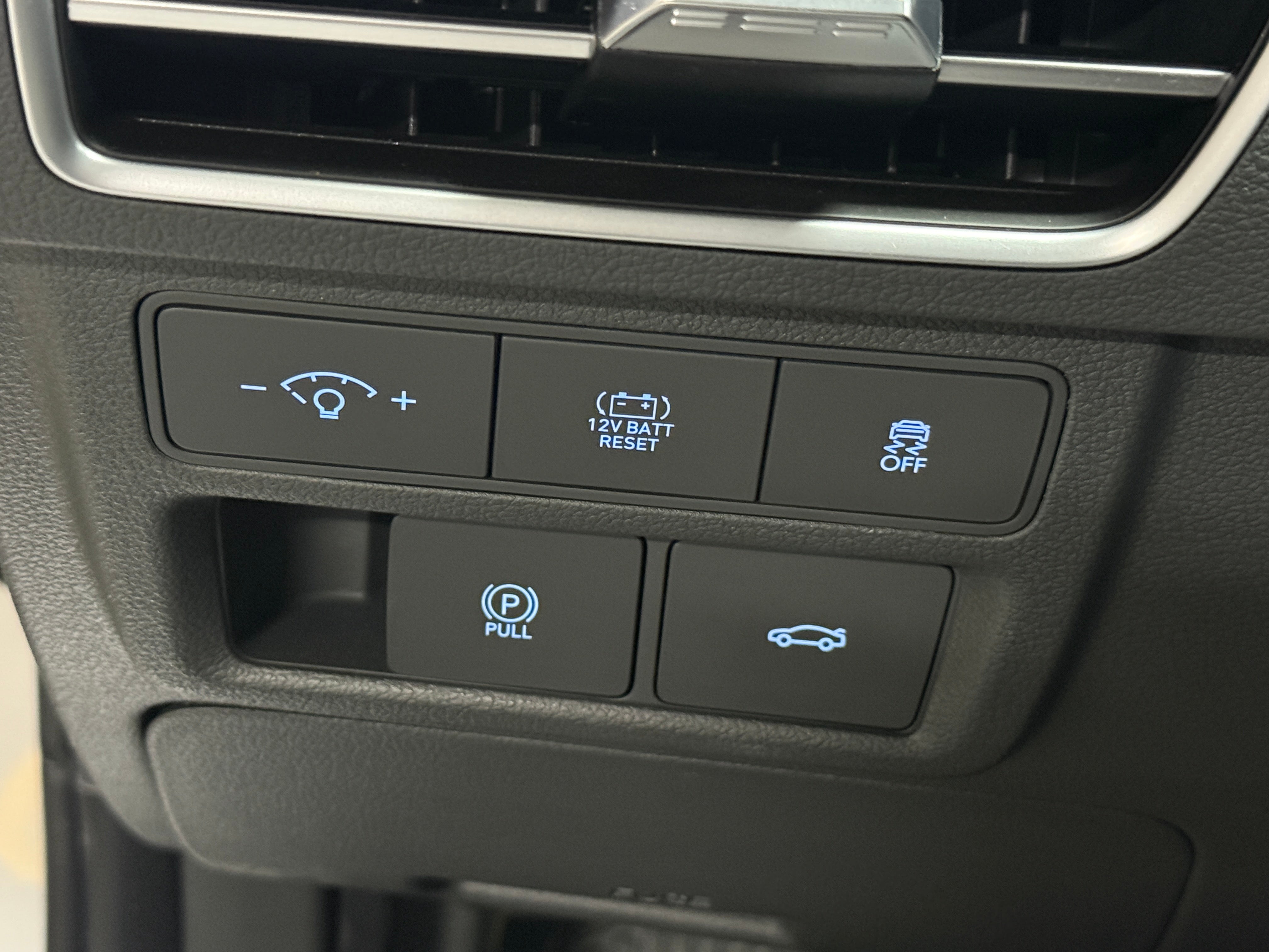 2025 Hyundai Sonata Hybrid