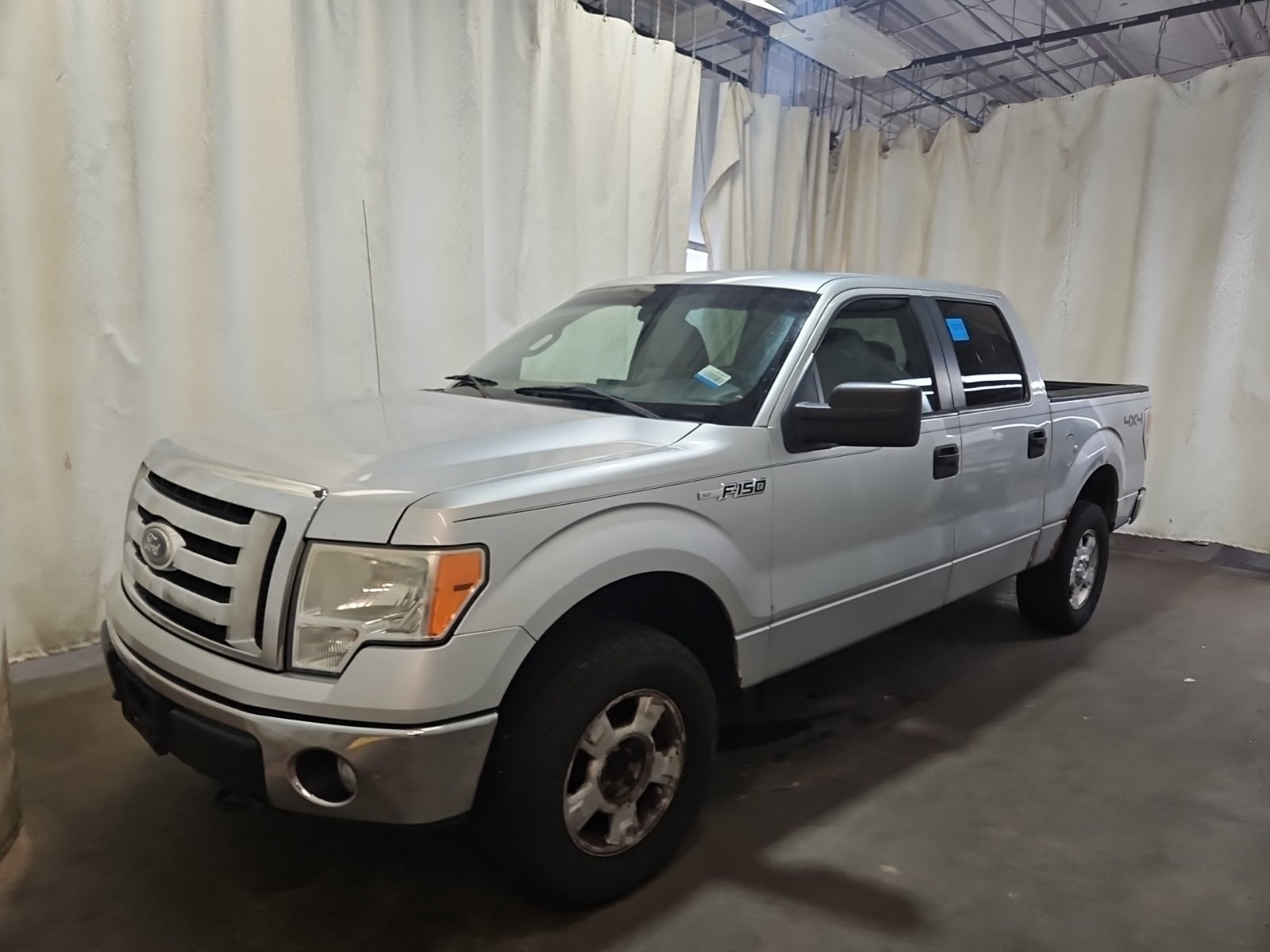 2011 Ford F-150 4WD Supercrew 145" XLT