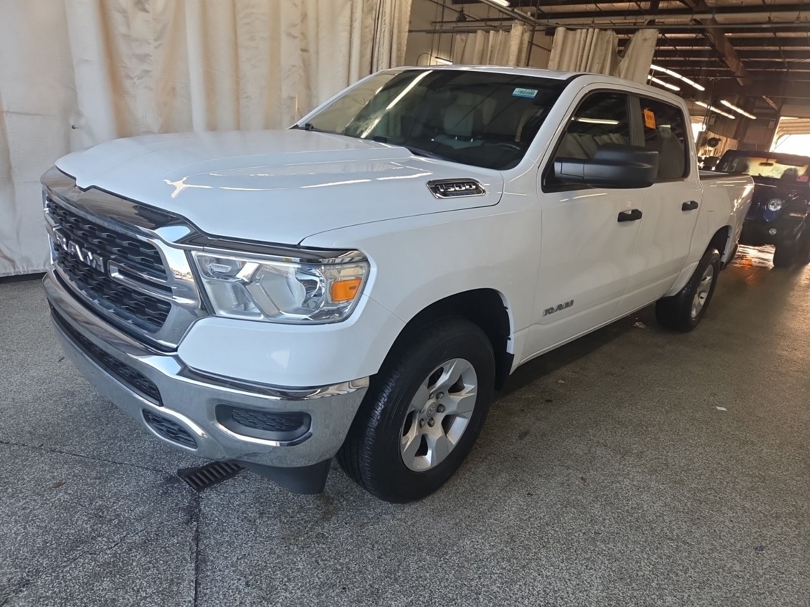 2023 Ram 1500 Big Horn 4x4 Crew Cab 5'7" Box
