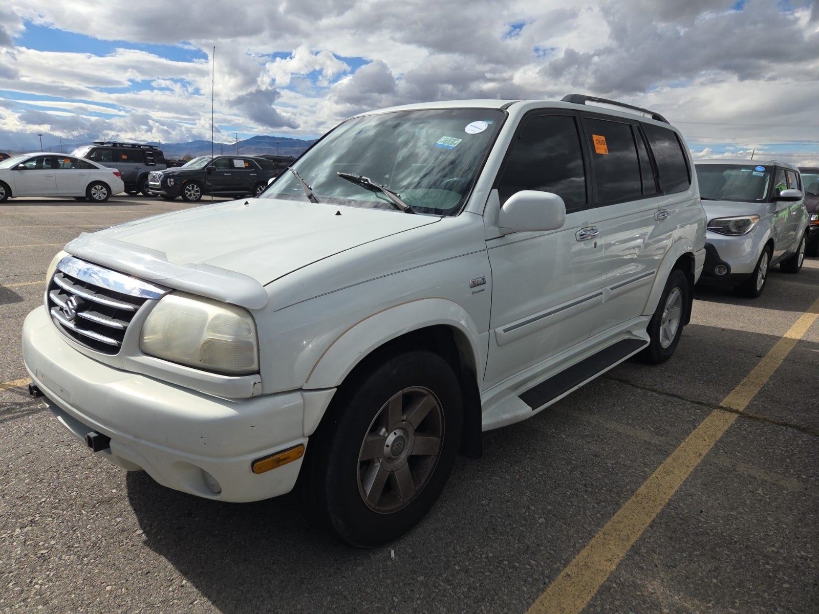 2002 Suzuki XL-7 Standard