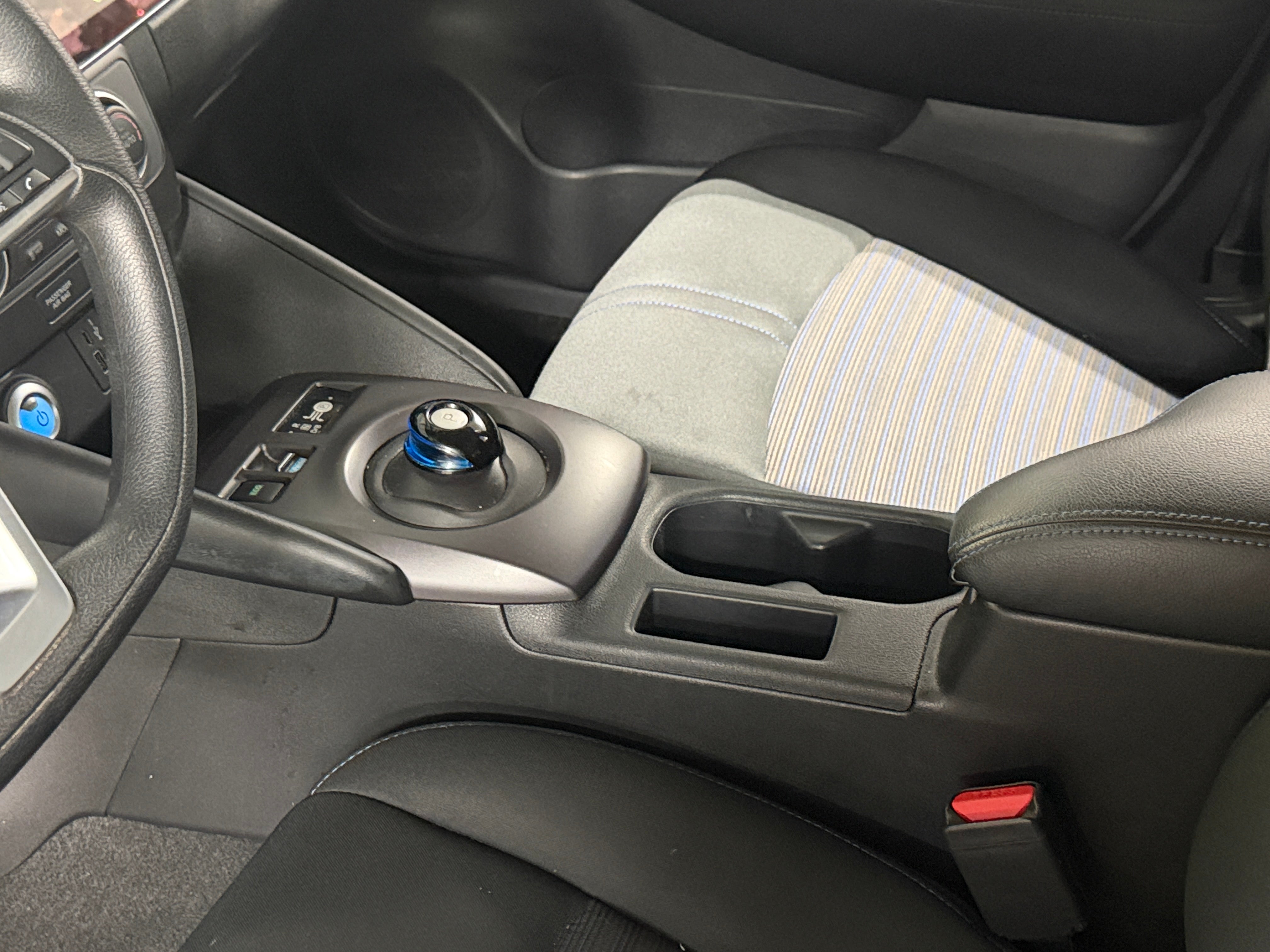 2025 Nissan Leaf S