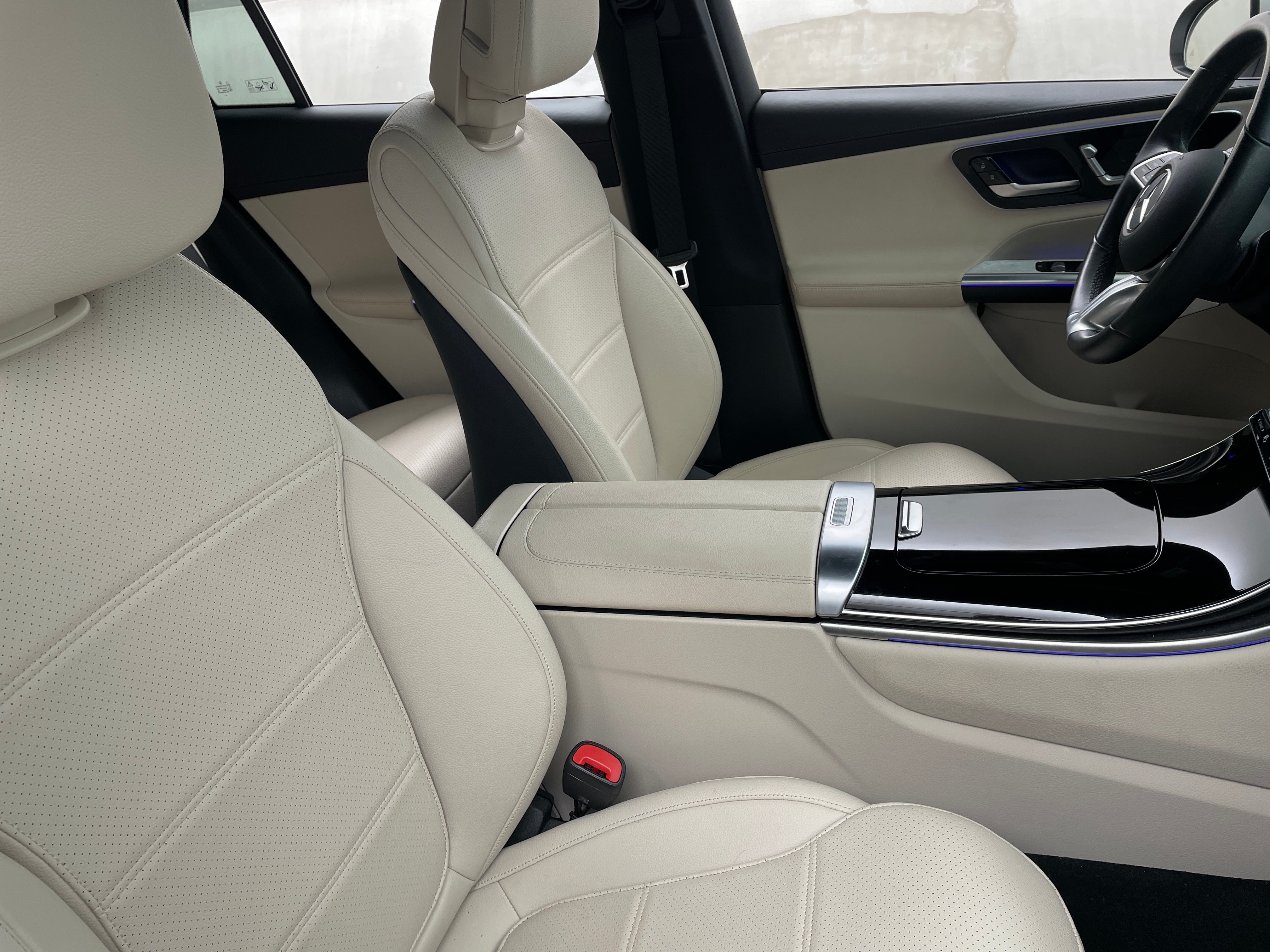 2023 Mercedes-Benz GLC