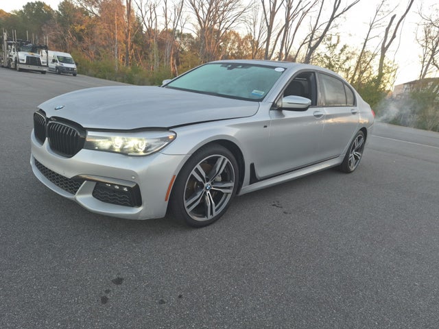 2019 BMW 740i