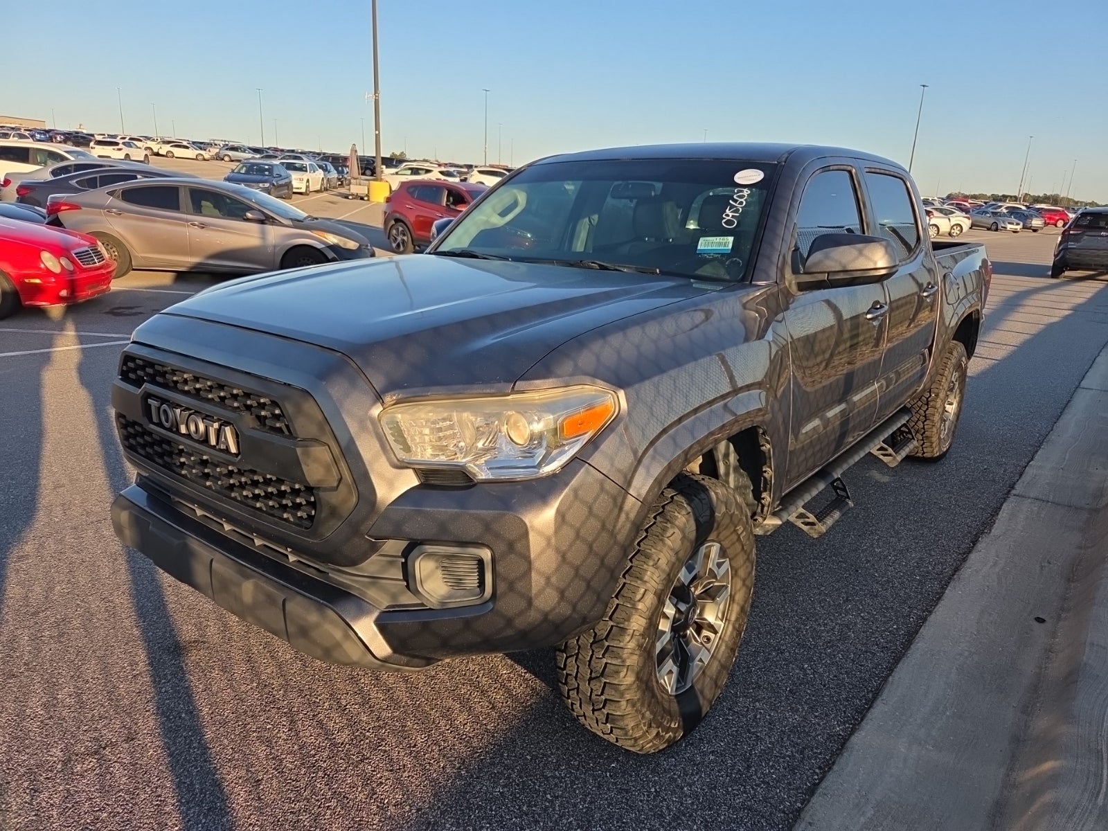 2017 Toyota Tacoma SR Double Cab 5' Bed I4 4x2 At