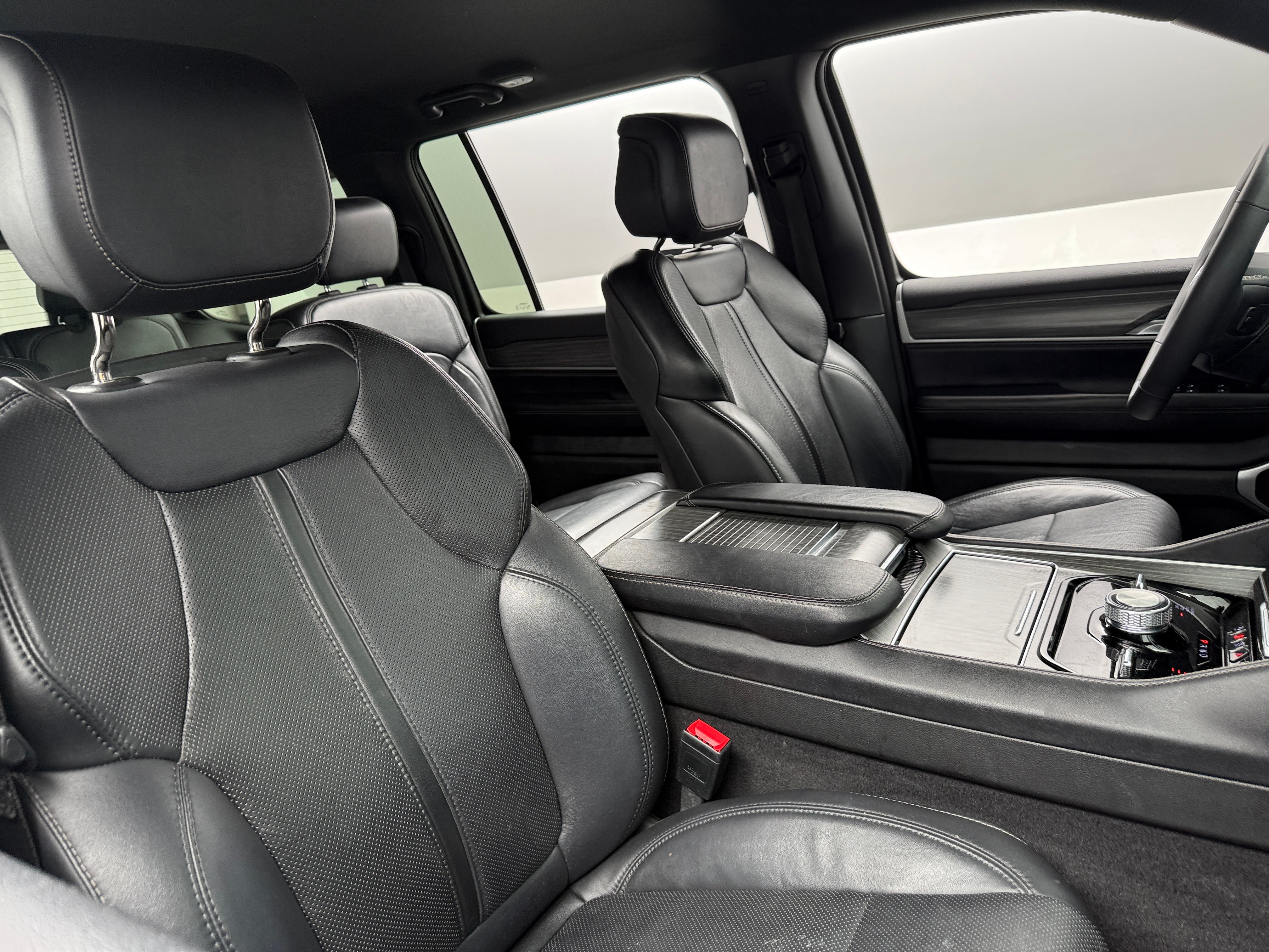 2024 Jeep Wagoneer