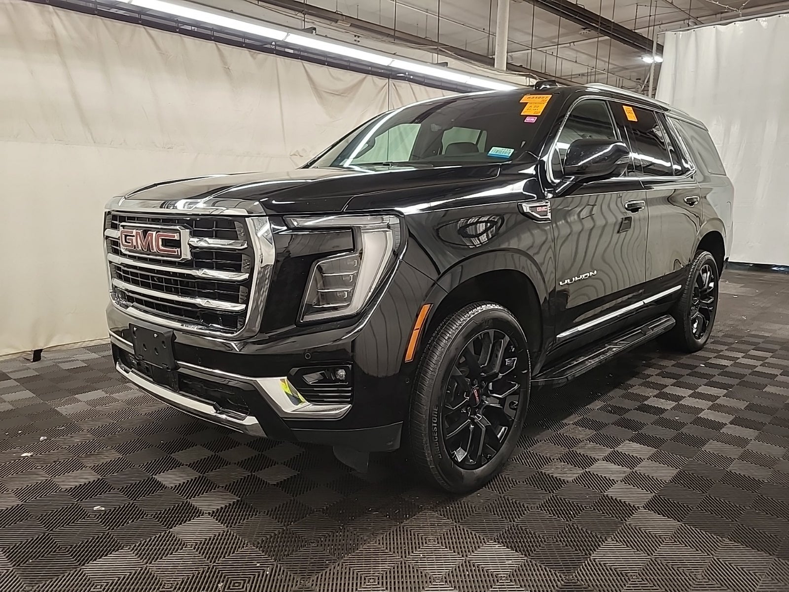 2025 GMC Yukon Elevation