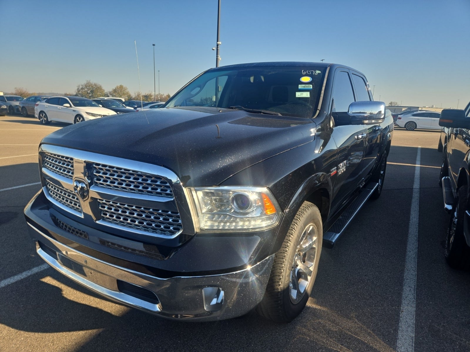 2013 Ram 1500 4WD Crew Cab 140.5" Laramie