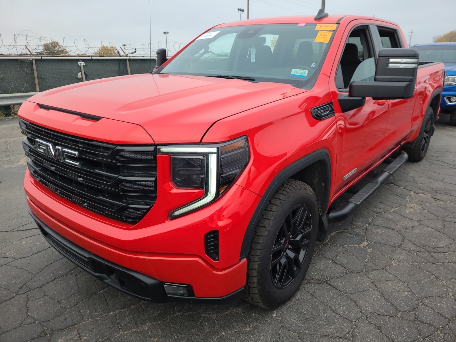 2023 GMC Sierra 1500 4WD Crew Cab 157" Elevation