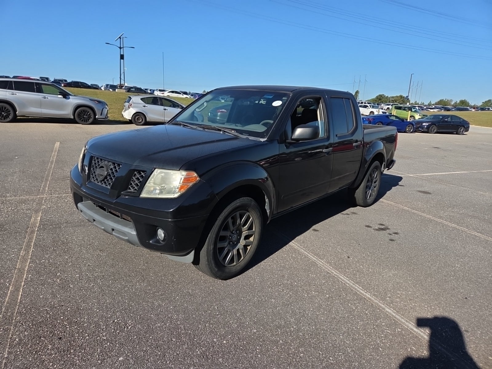 2012 Nissan Frontier 2WD Crew Cab SWB Auto SV