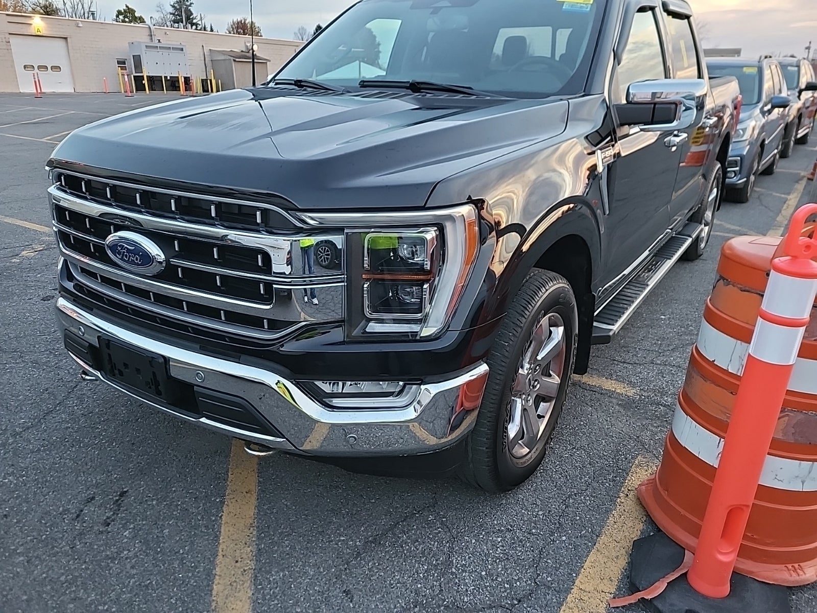 2023 Ford F-150 Lariat 4WD Supercrew 5.5' Box