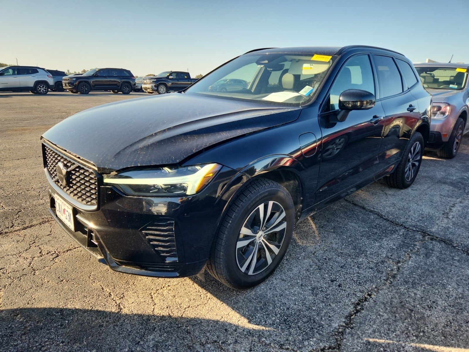 2025 Volvo XC60 Plug-In Hybrid Core