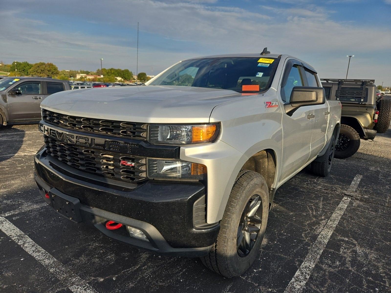 2019 Chevrolet Silverado 1500 4WD Crew Cab 147" Custom Trail Boss
