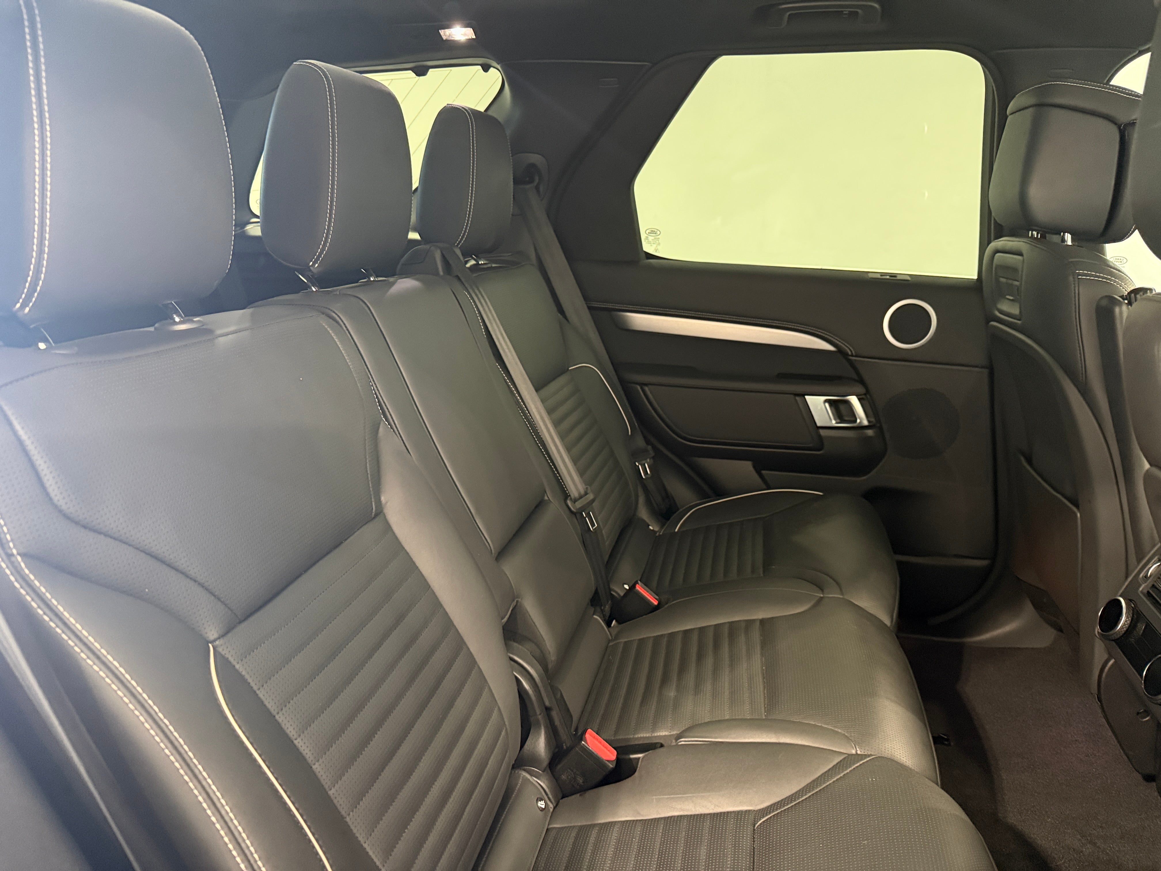 2024 Land Rover Discovery