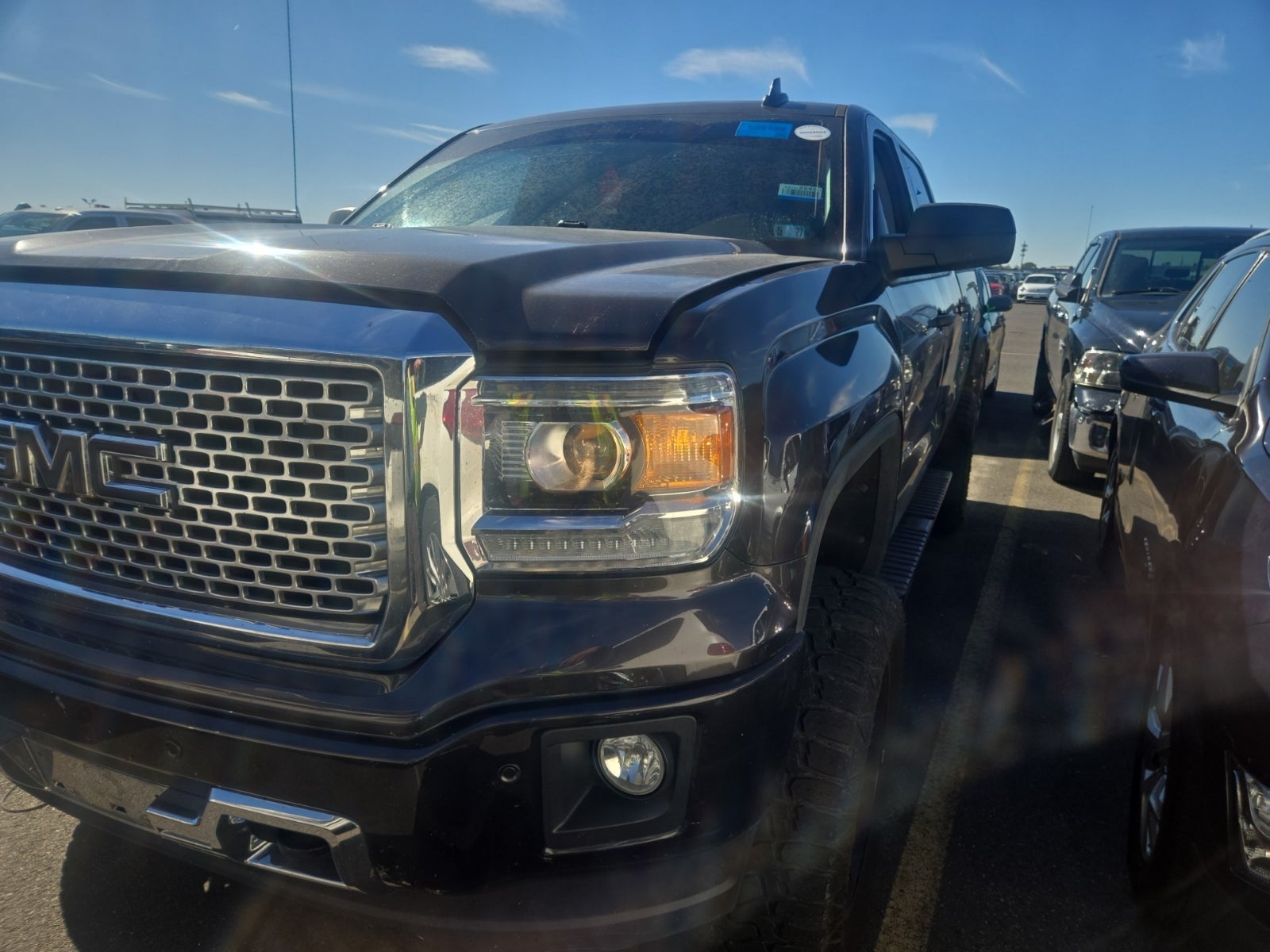 2015 GMC Sierra 1500 4WD Crew Cab 143.5" Denali
