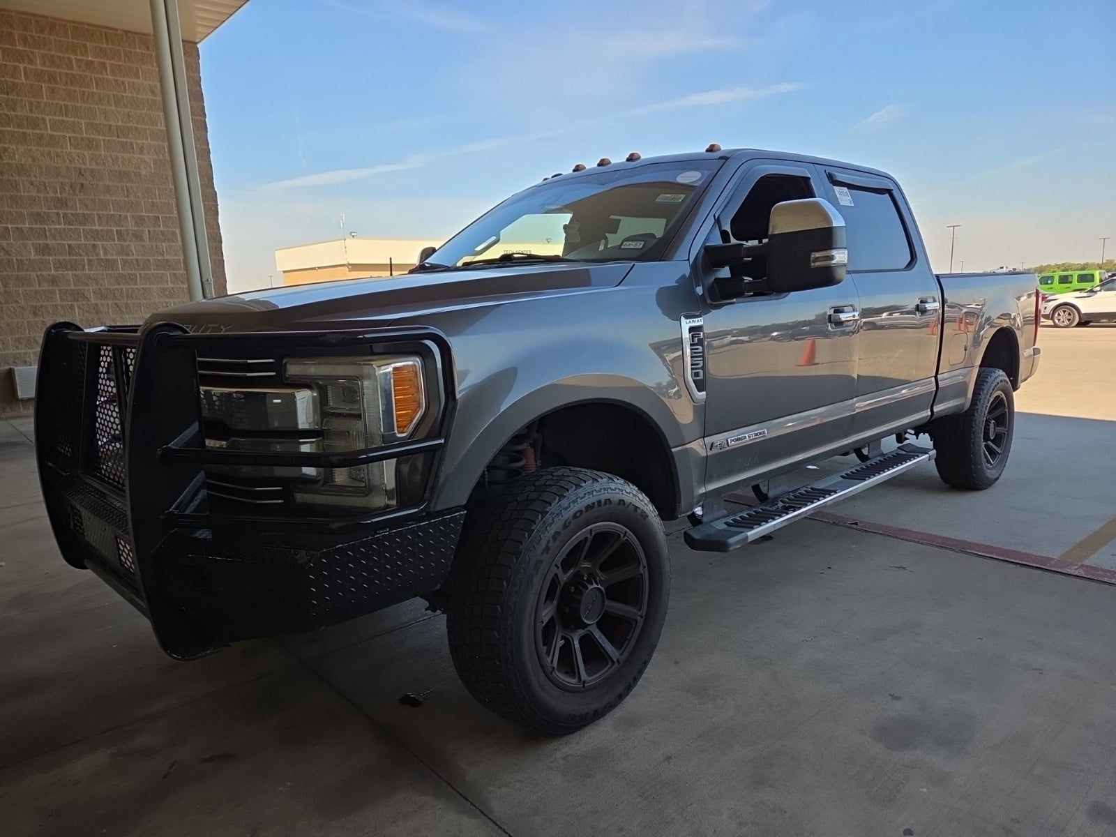 2017 Ford F-250 Lariat 4WD Crew Cab 6.75' Box