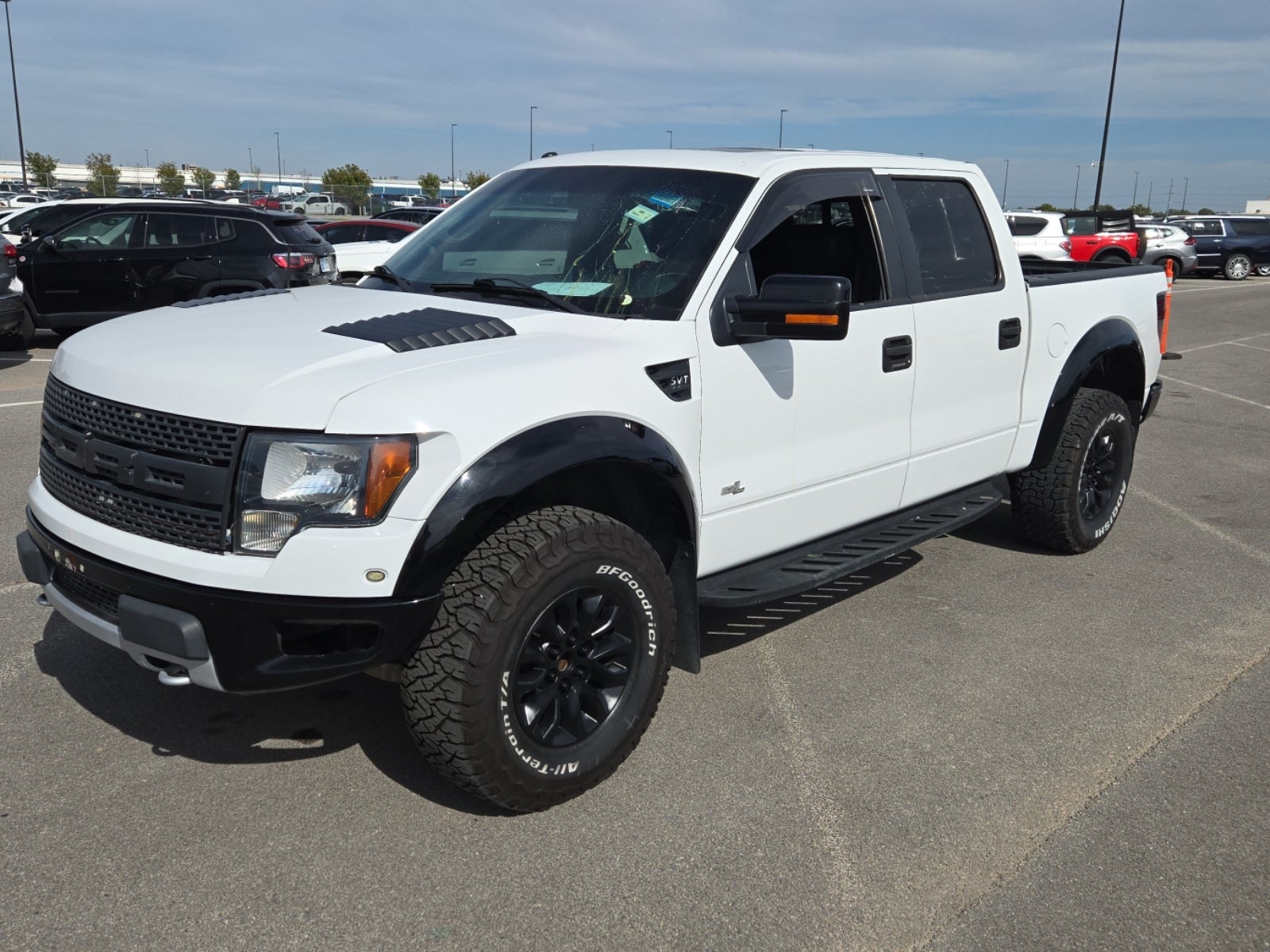 2012 Ford F-150 4WD Supercrew 145" SVT Raptor
