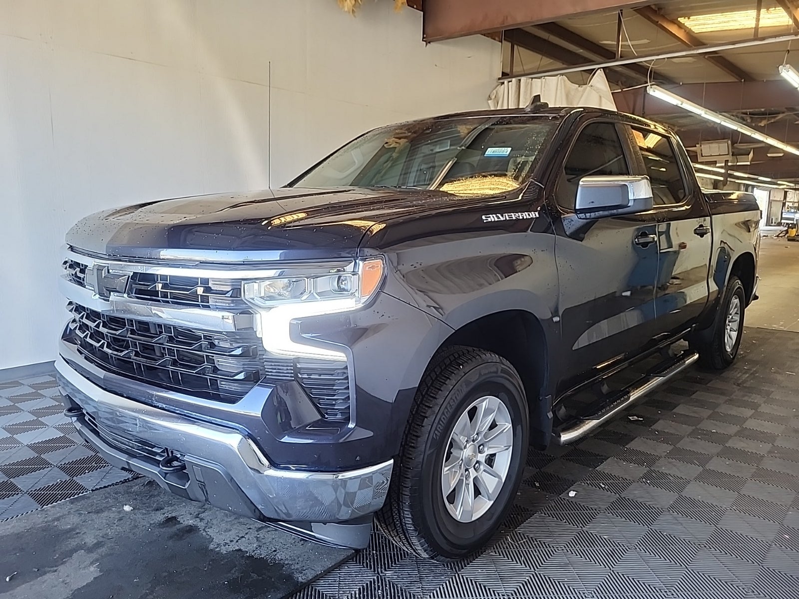 2023 Chevrolet Silverado 1500 4WD Crew Cab 147" LT W/1lt