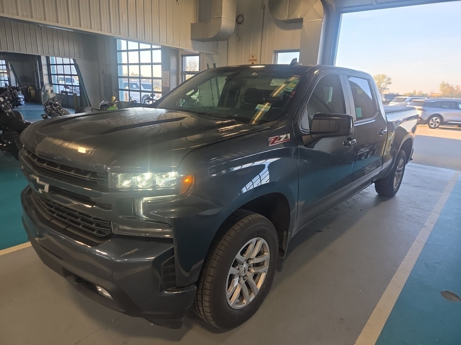 2022 Chevrolet Silverado 1500 LTD 4WD Crew Cab 157" RST