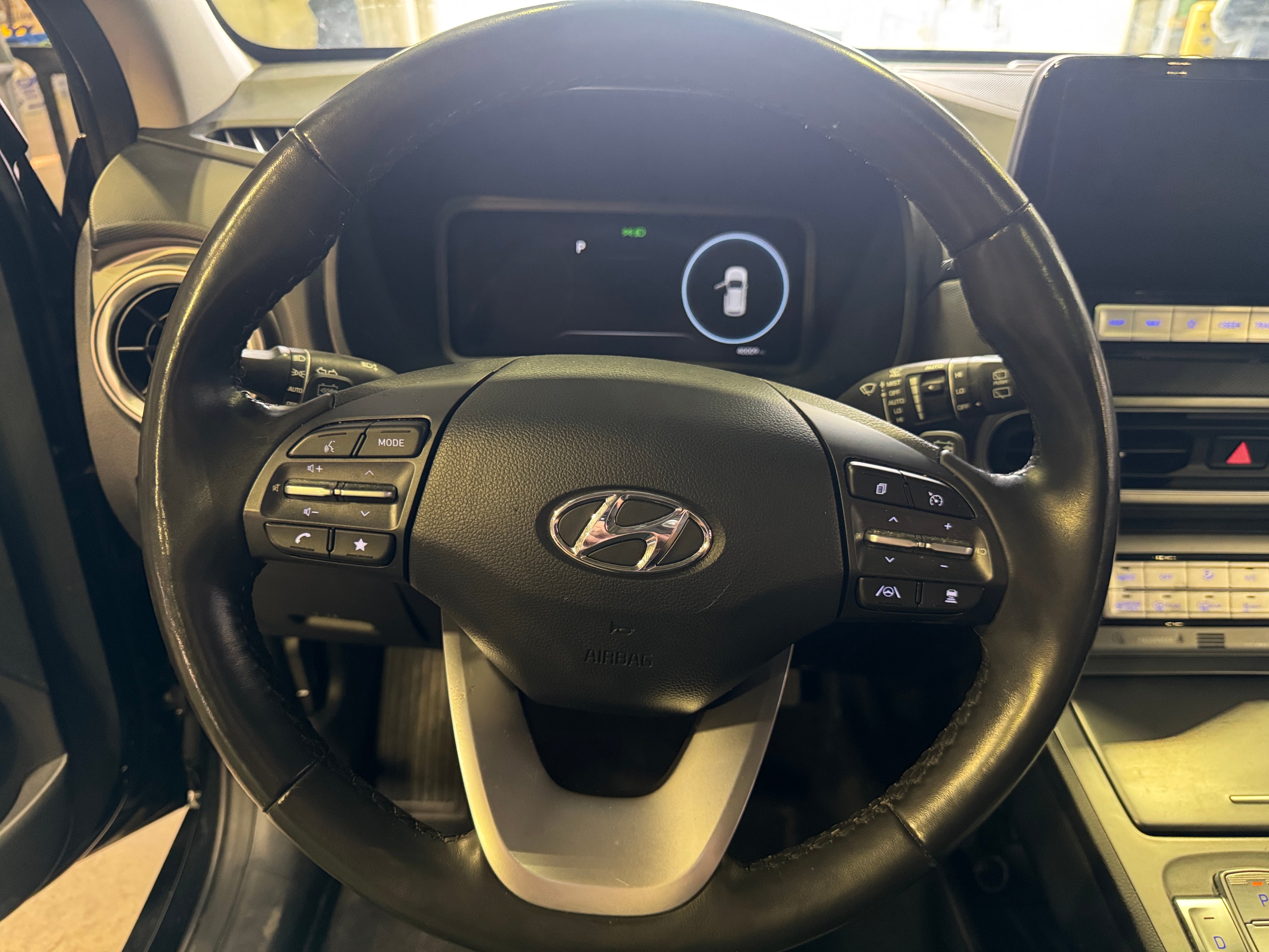 Used 2023 Hyundai Kona EV Limited with VIN KM8K53AG2PU163786 for sale in Pewaukee, WI
