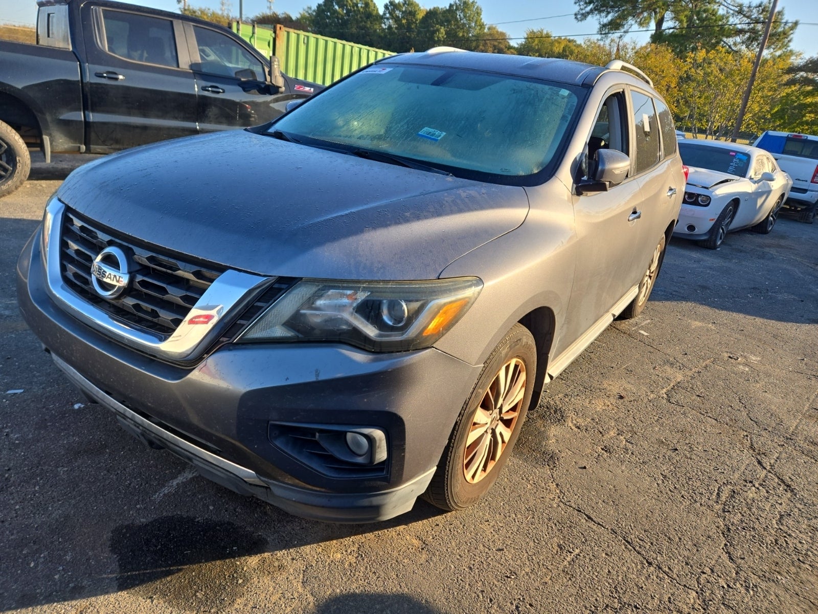 2017 Nissan Pathfinder SV