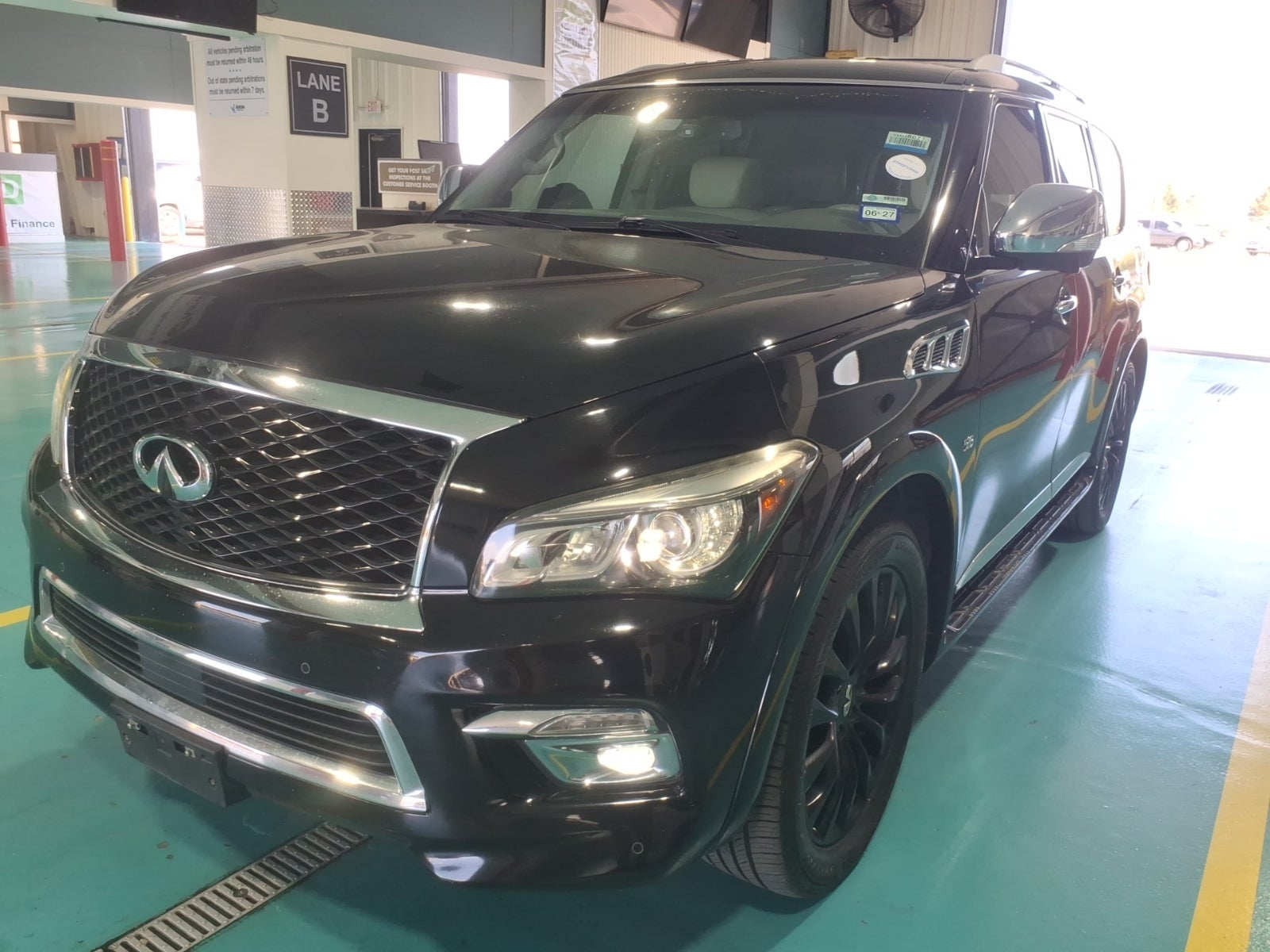 2015 Infiniti QX80 4WD 4dr