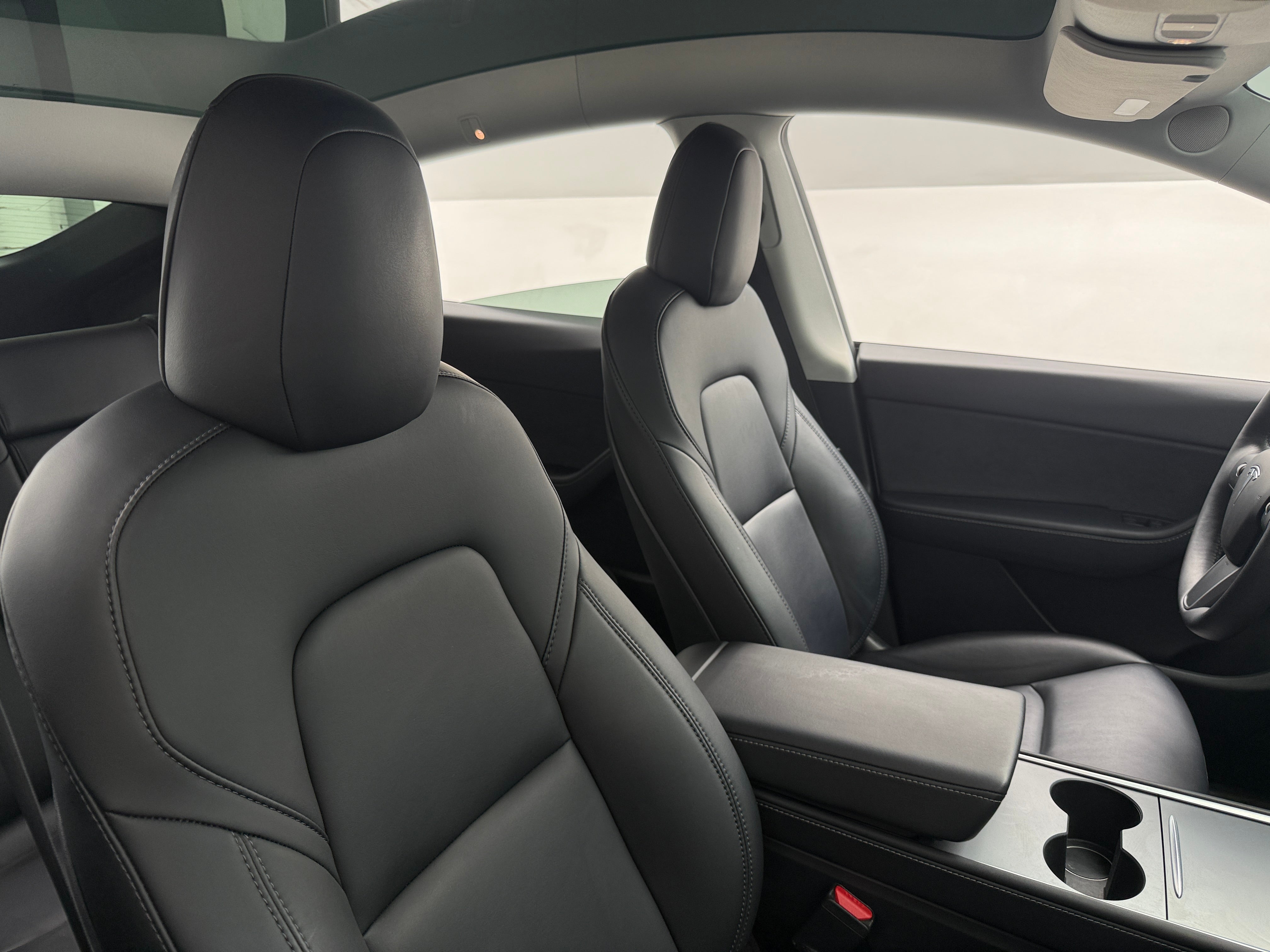 Used 2022 Tesla Model Y Long Range with VIN 7SAYGDEE0NF411467 for sale in Auburn, WA