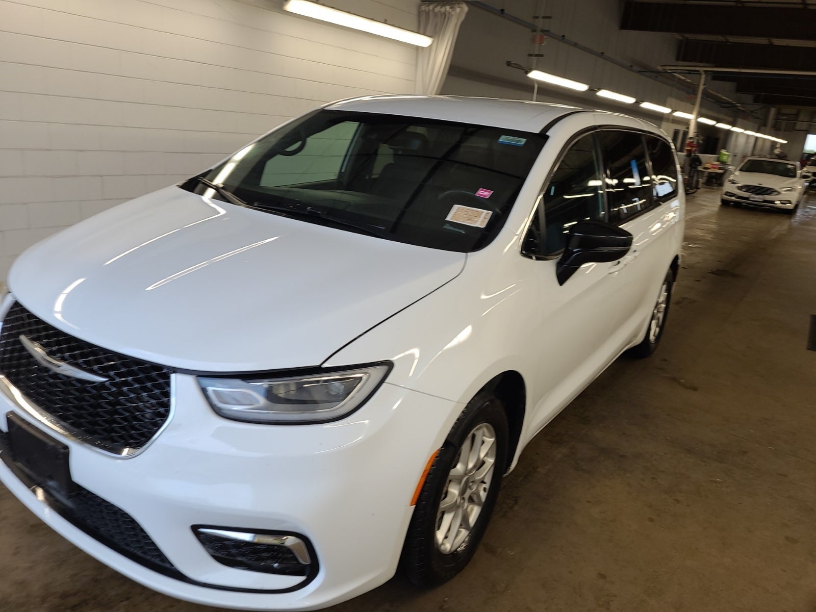 2024 Chrysler Pacifica Touring