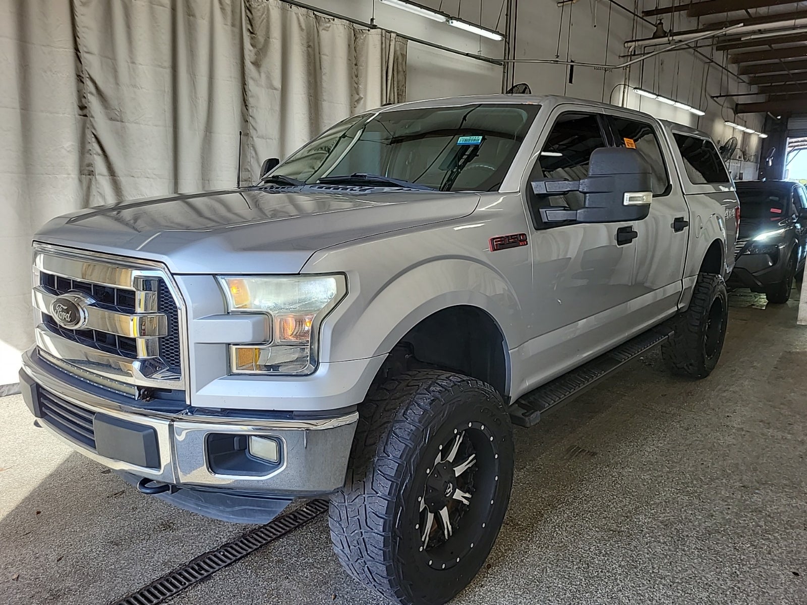 2016 Ford F-150 4WD Supercrew 145" XLT