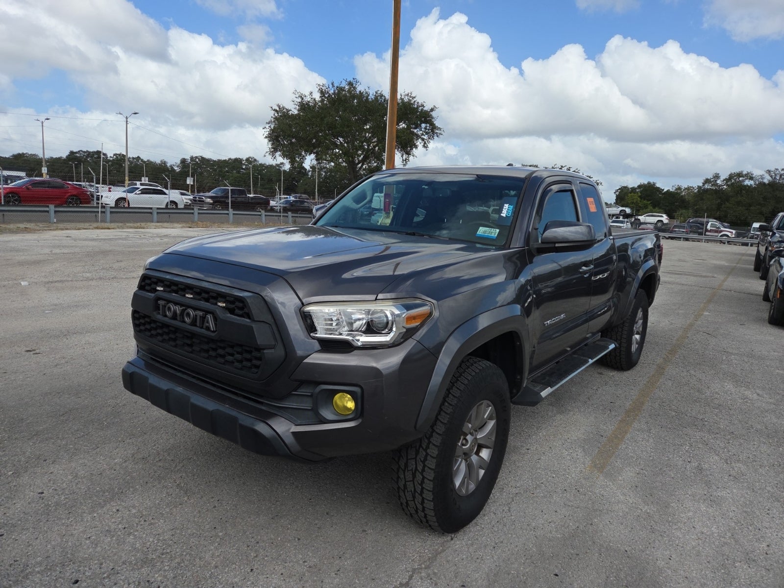 2016 Toyota Tacoma 2WD Access Cab V6 At SR5